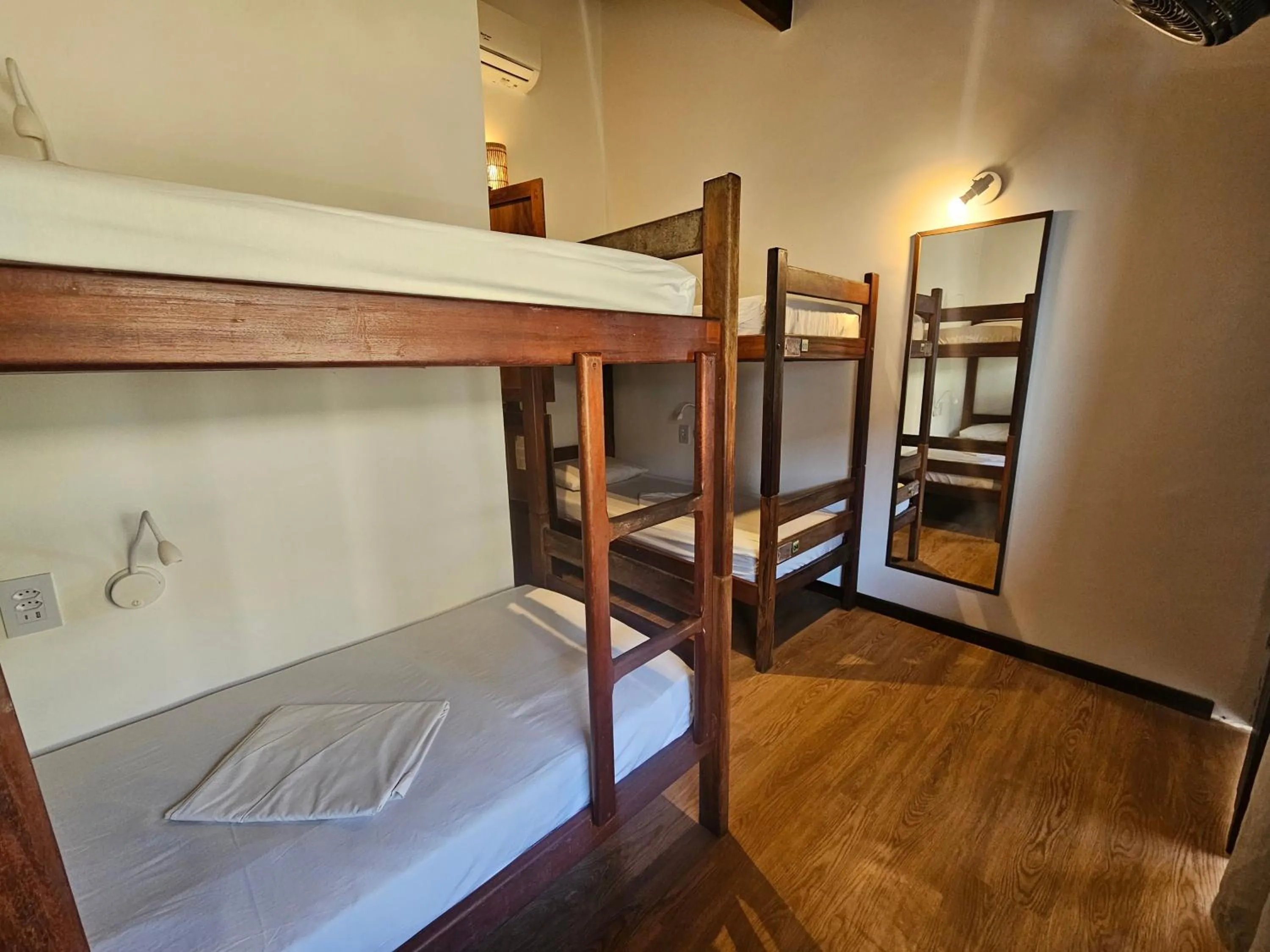 Bed in Bamboo Búzios Hostel