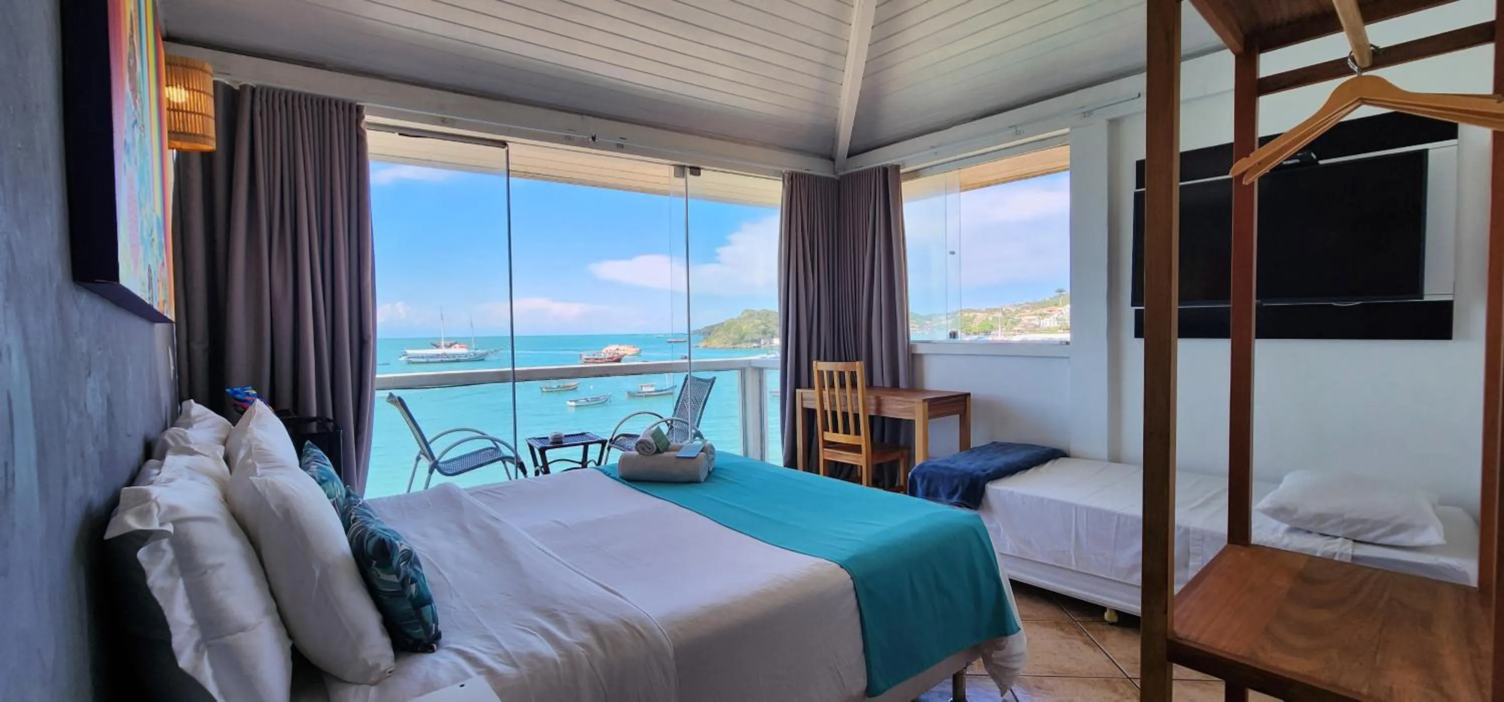 Bed in Bamboo Búzios Hostel