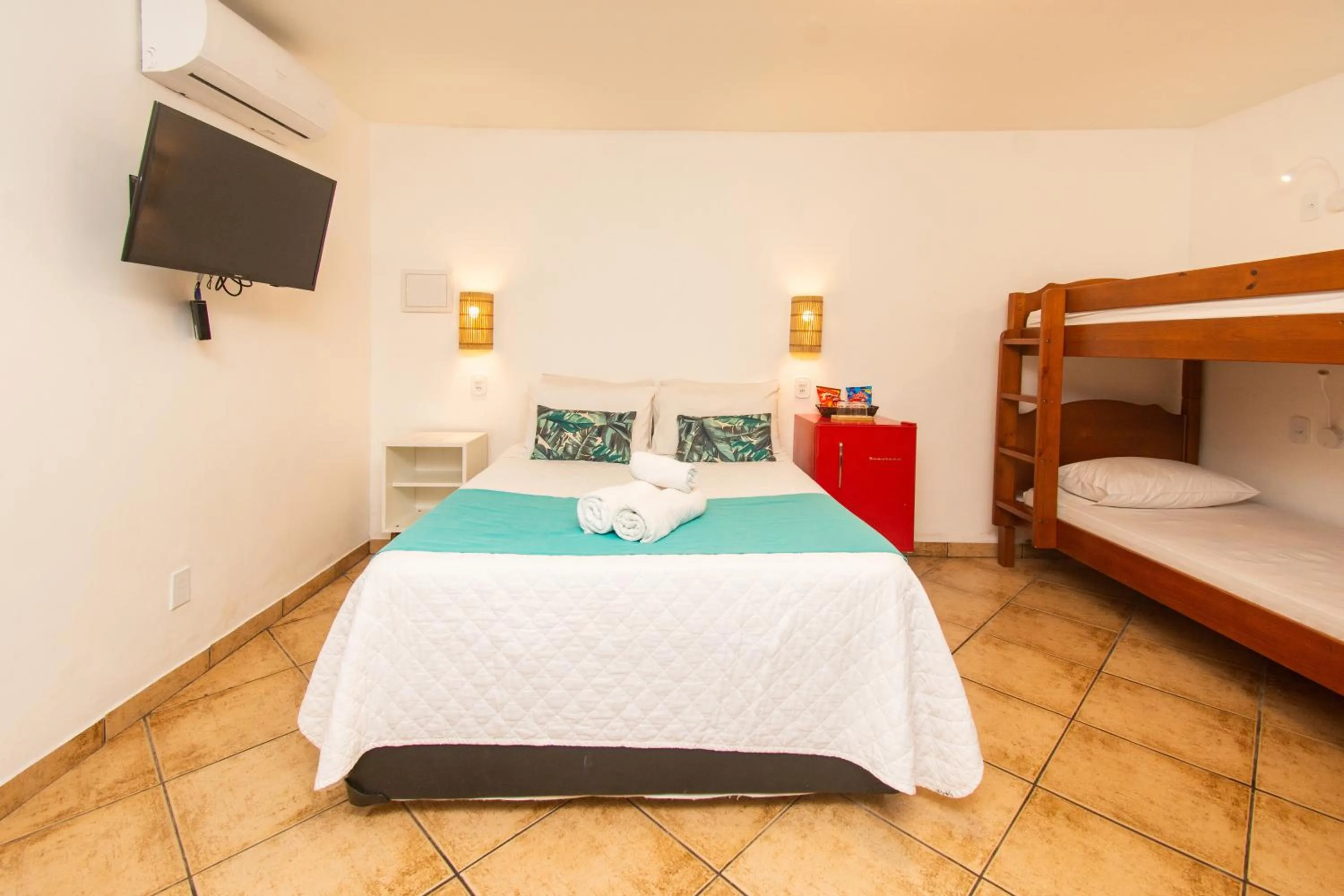 Bed in Bamboo Búzios Hostel