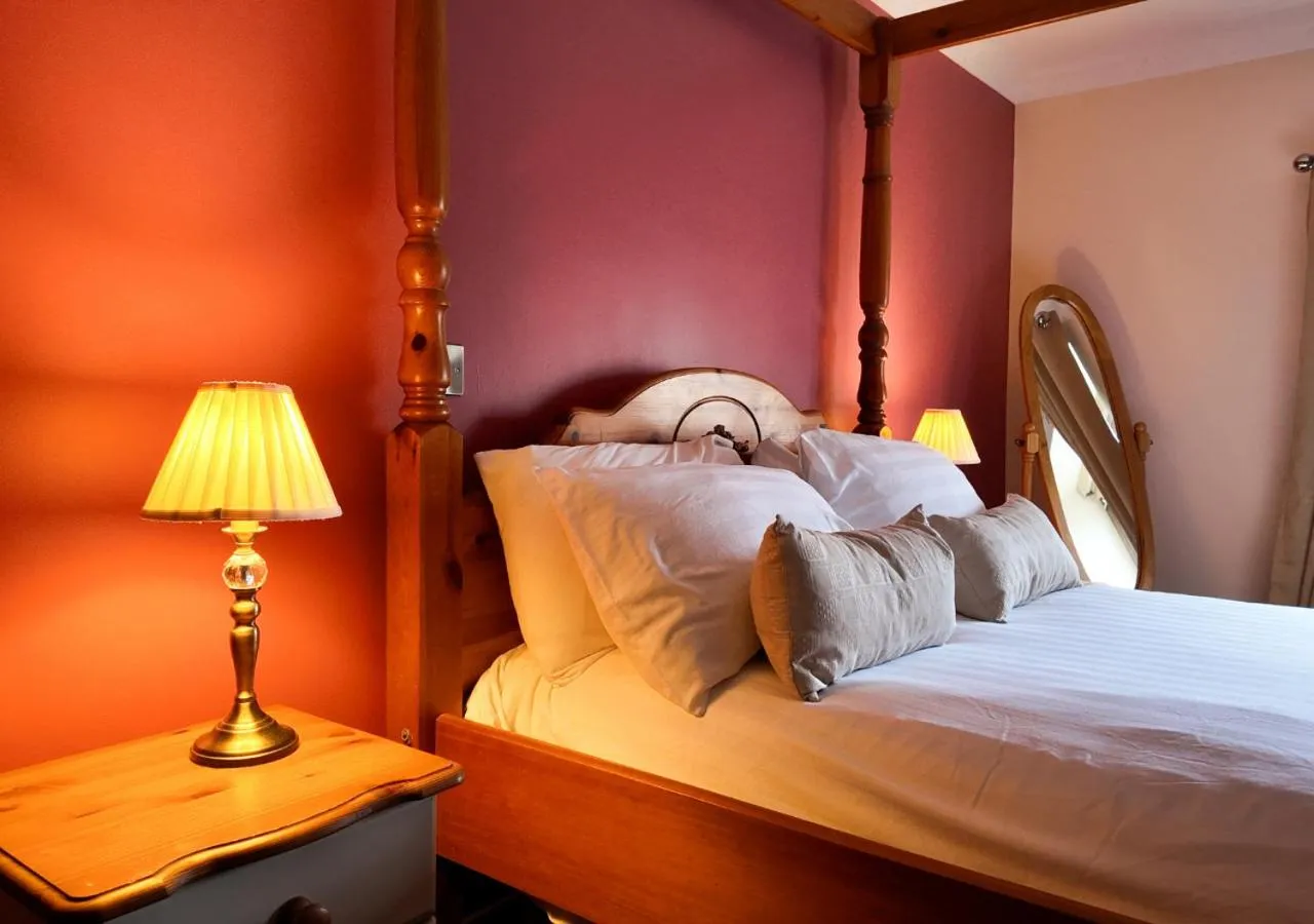 Bedroom, Bed in Santo's Higham Farm Hotel