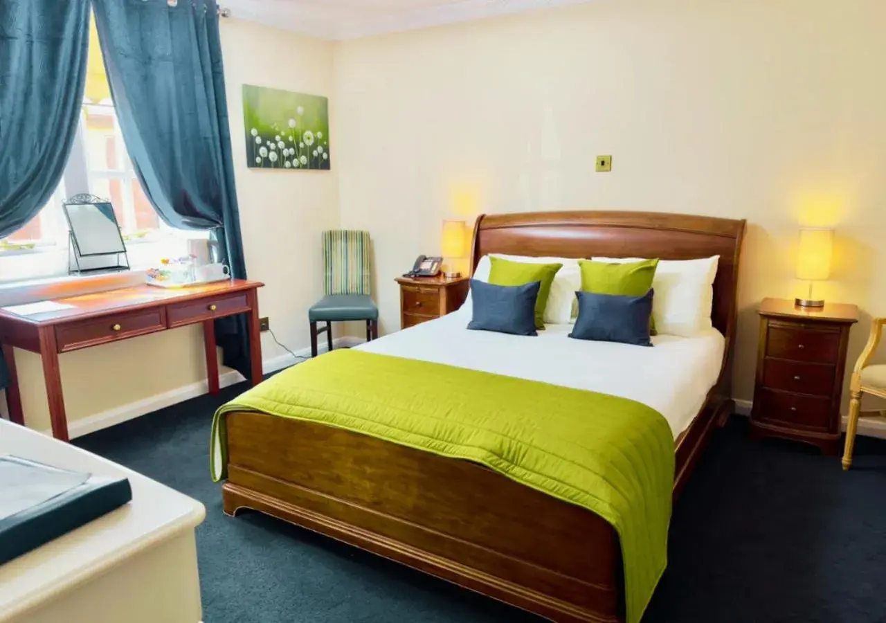 Classic Double Room - single occupancy in Santo's Higham Farm Hotel Classic Double Room - single occupancy in Santo's Higham Farm Hotel
