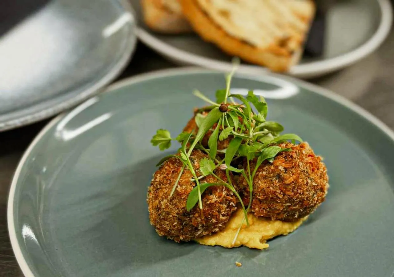 Food in Santo's Higham Farm Hotel