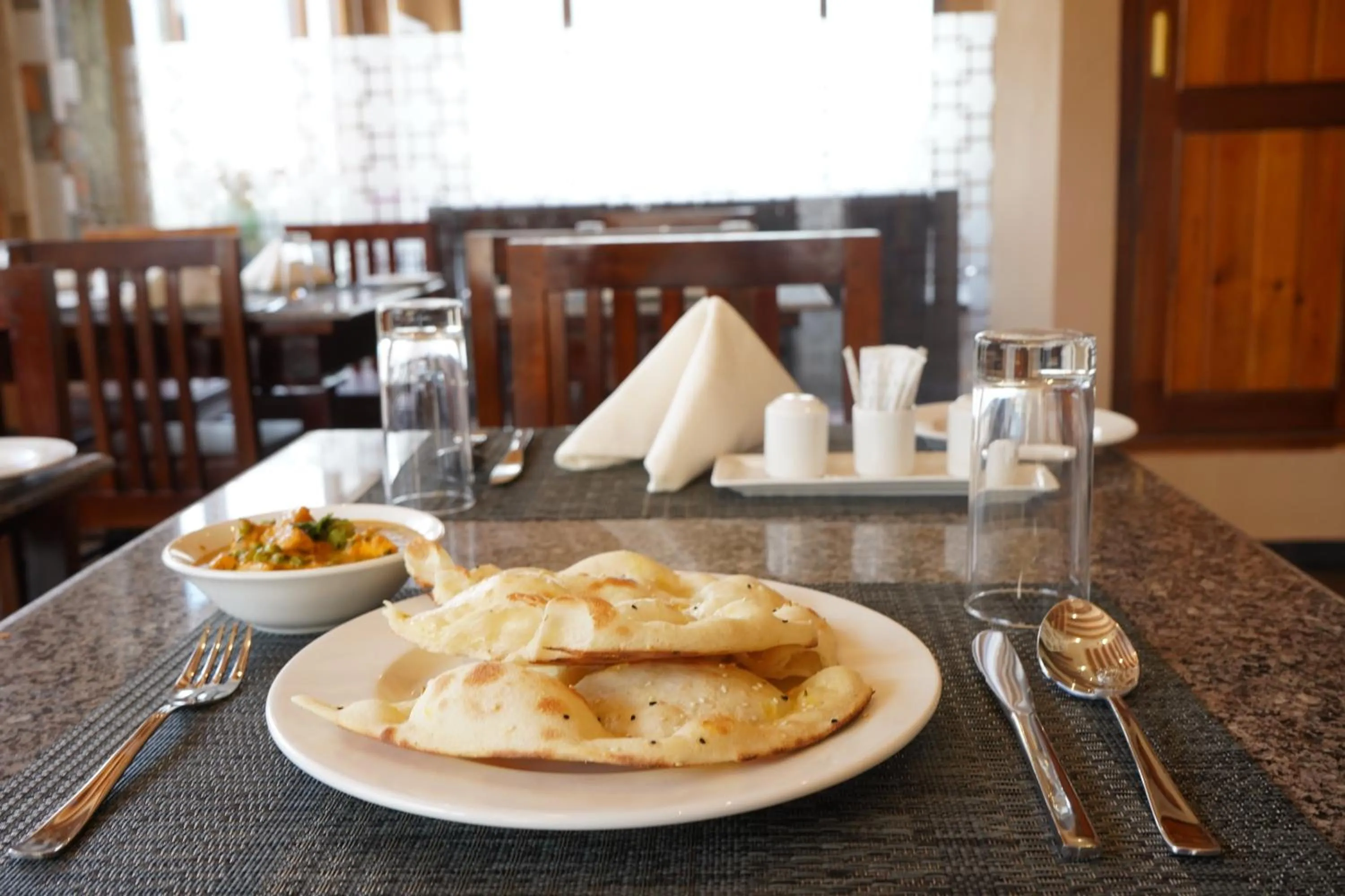 Restaurant/places to eat in NUMINOUS HOTEL