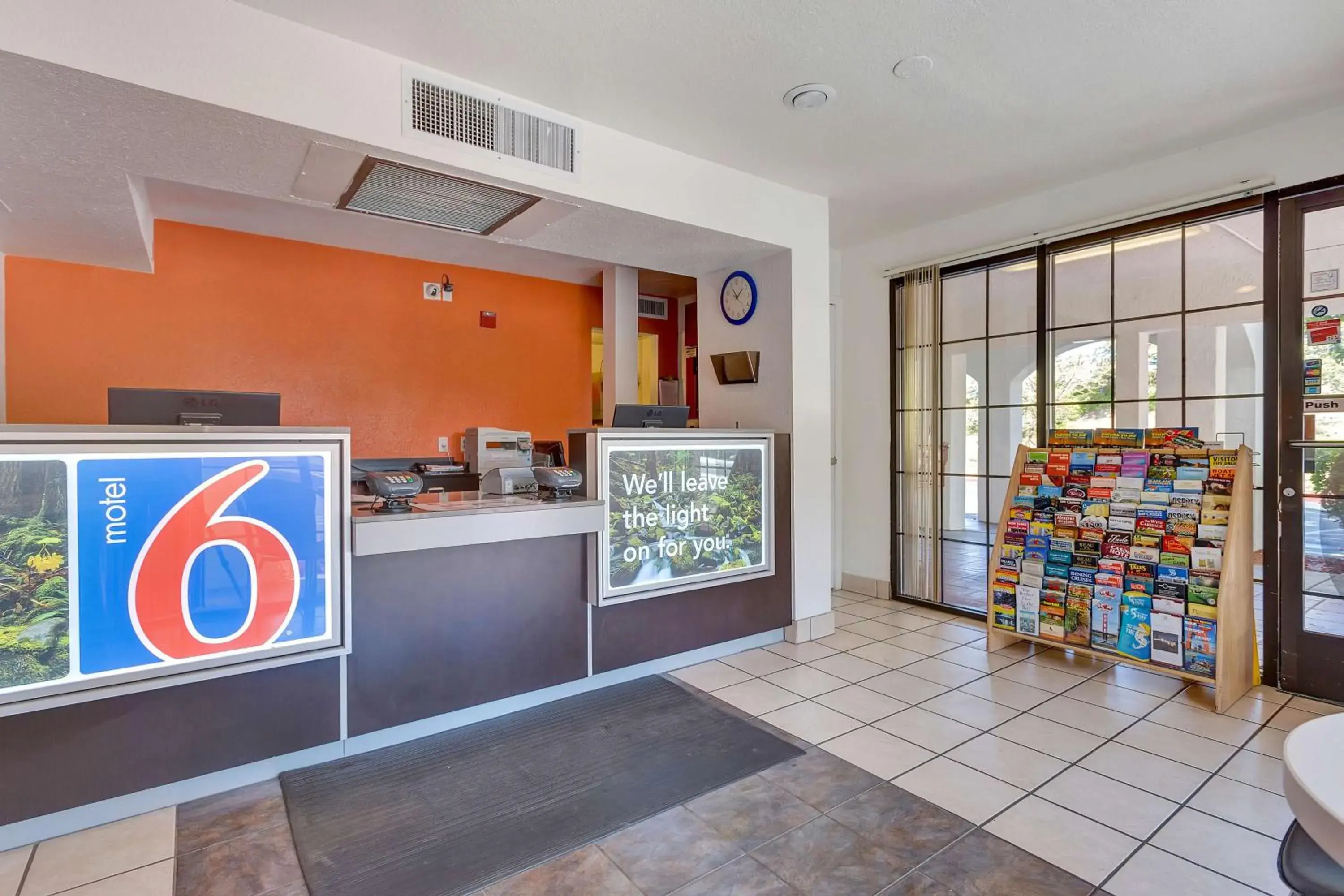 Lobby or reception, Lobby/Reception in Motel 6-Santa Rosa, CA - North