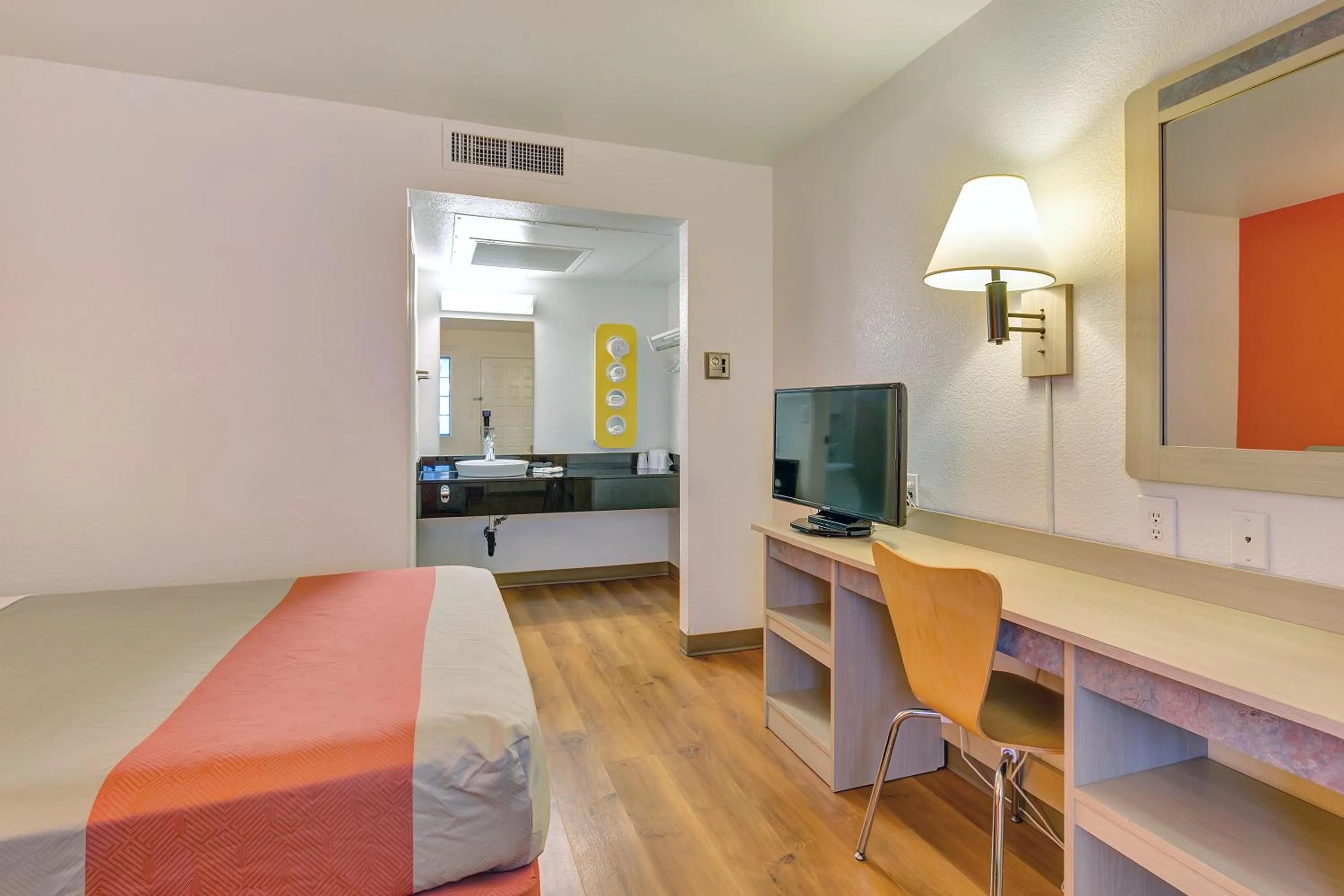 Bathroom in Super 8 by Wyndham Santa Rosa North