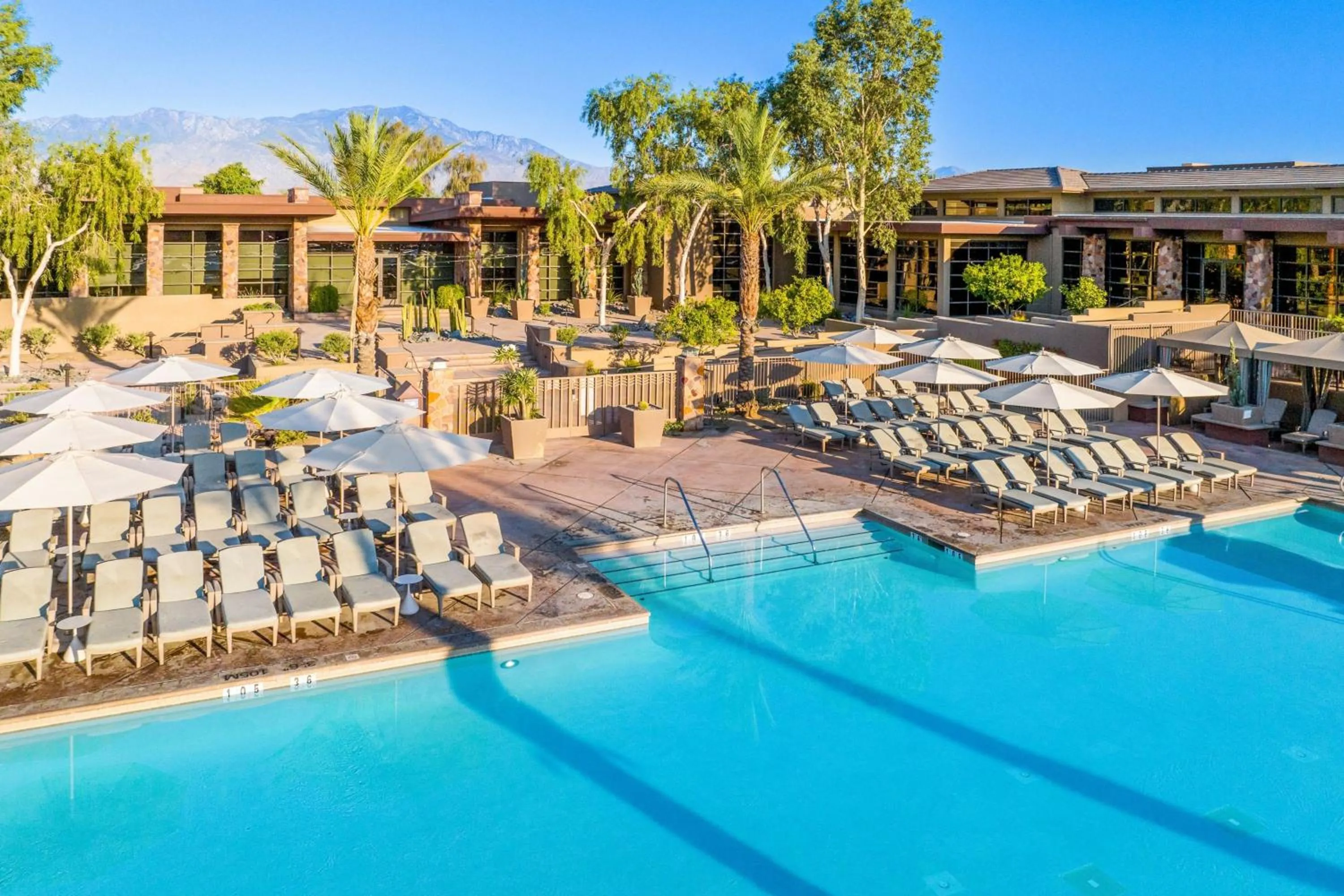 Swimming pool in The Westin Desert Willow Villas, Palm Desert