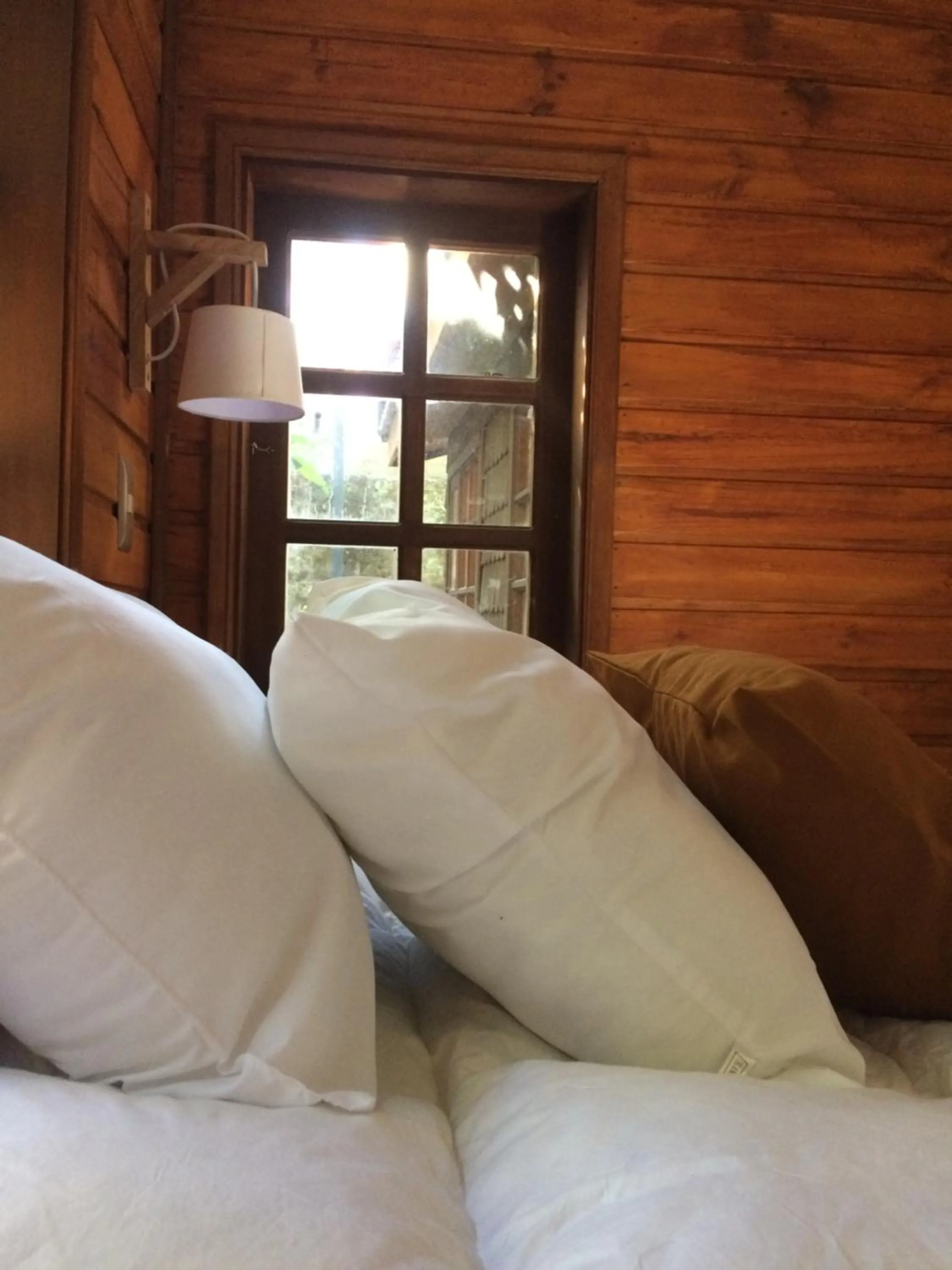 Decorative detail, Bed in Almabosque Cabañas