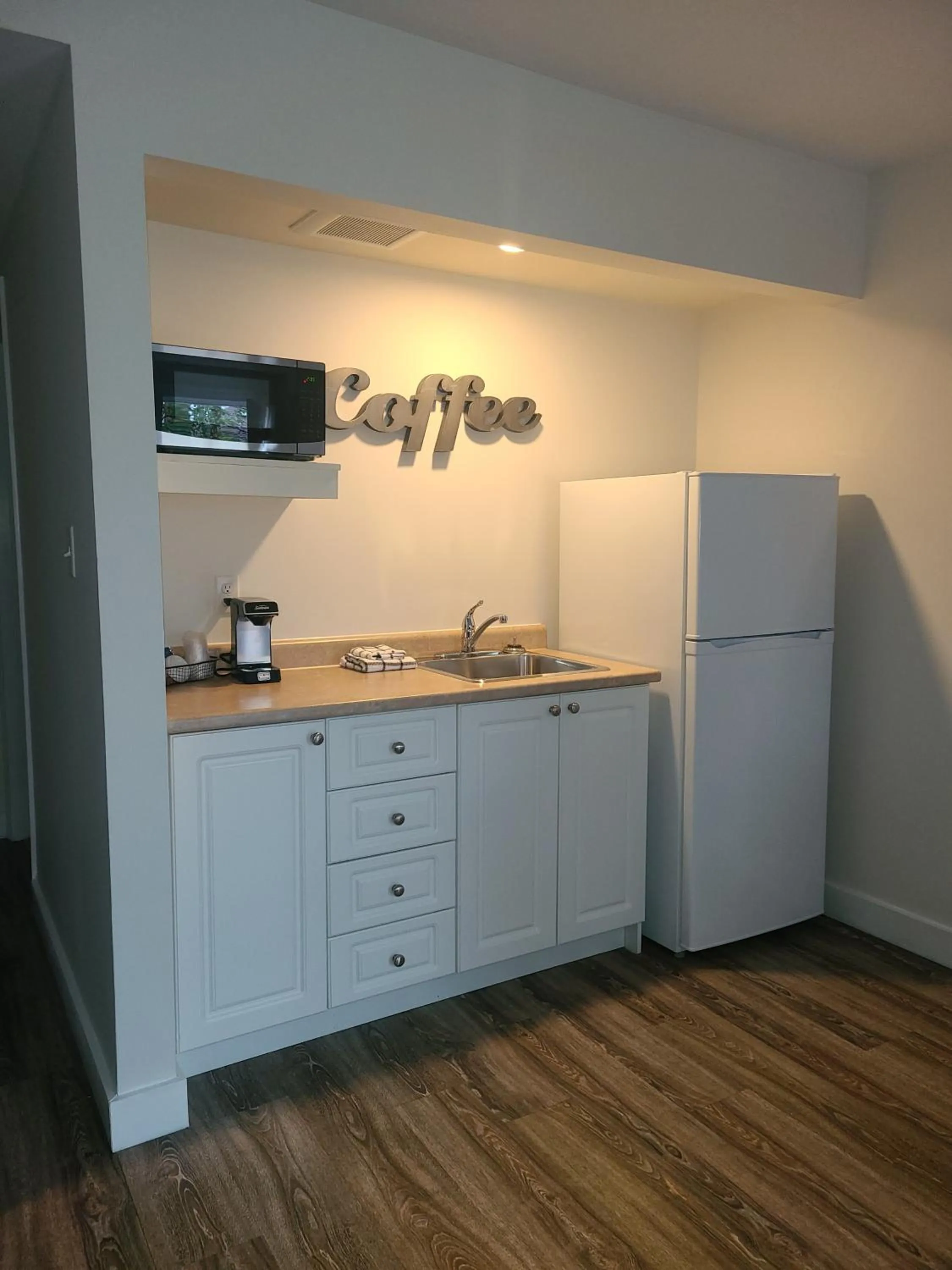 Kitchen or kitchenette in Stardust Motel - Bedford