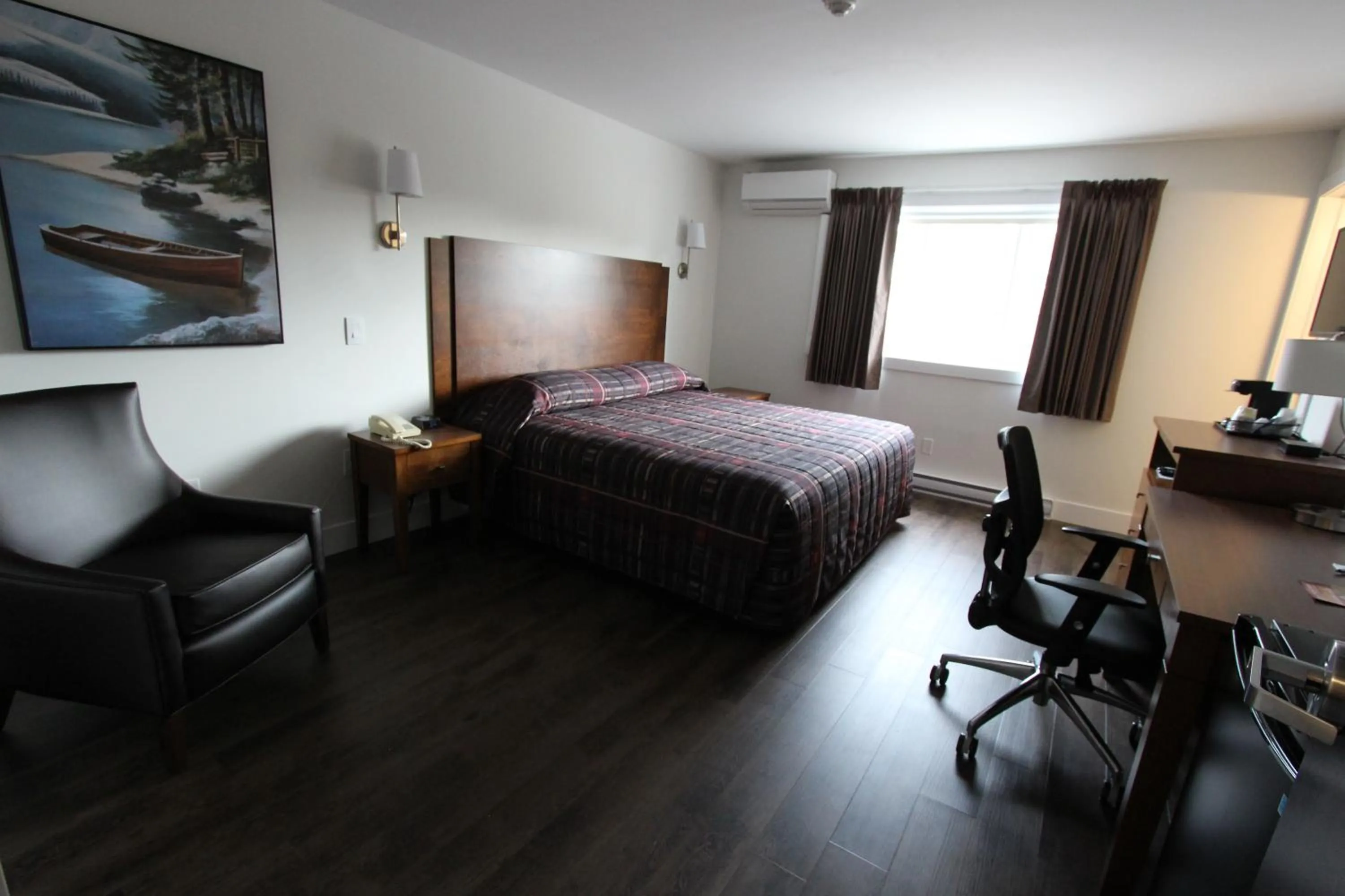 Photo of the whole room, Bed in Stardust Motel - Bedford