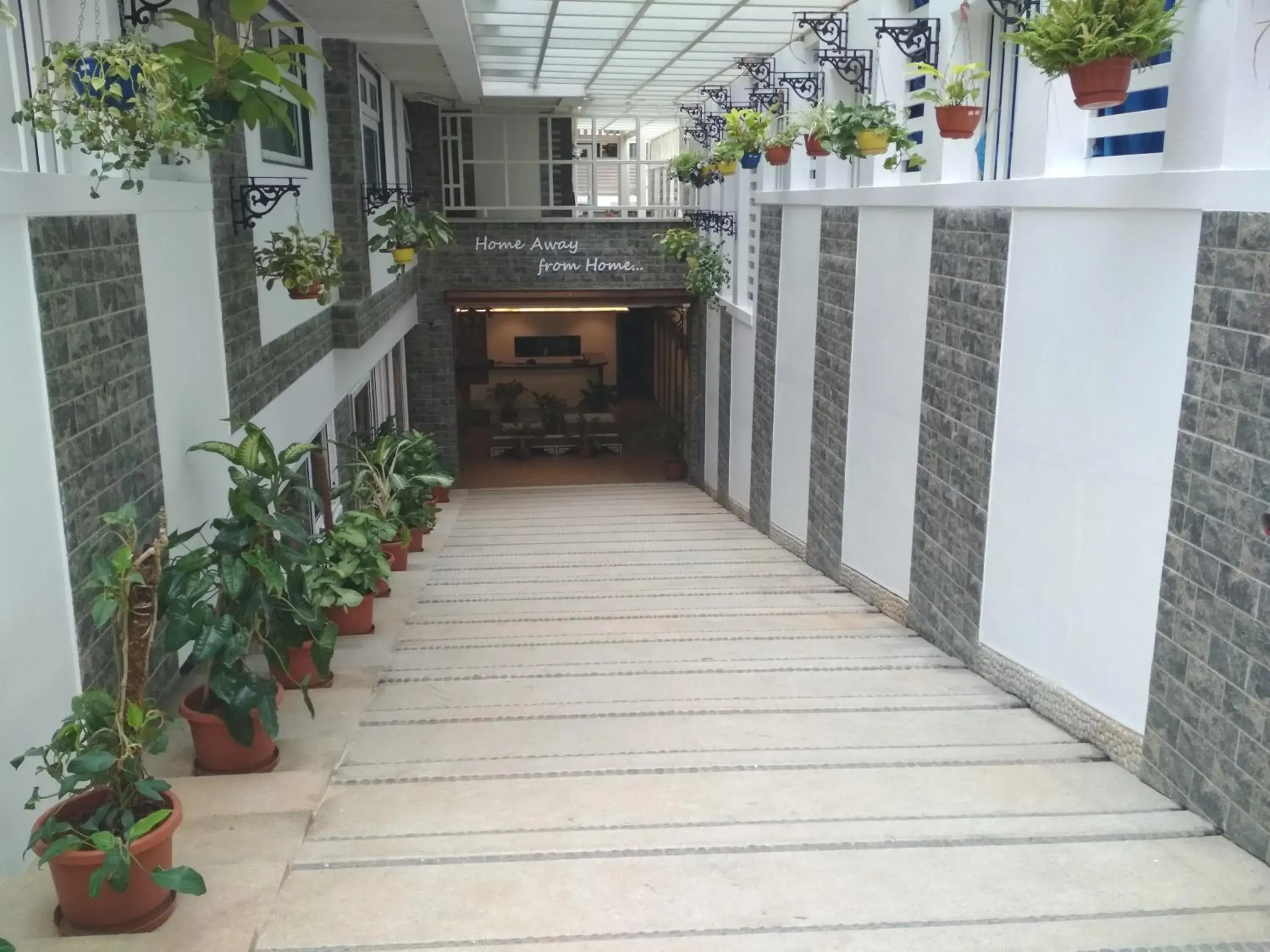 Facade/entrance in White Castle Boutique Apartment Hotel Facade/entrance in White Castle Boutique Apartment Hotel