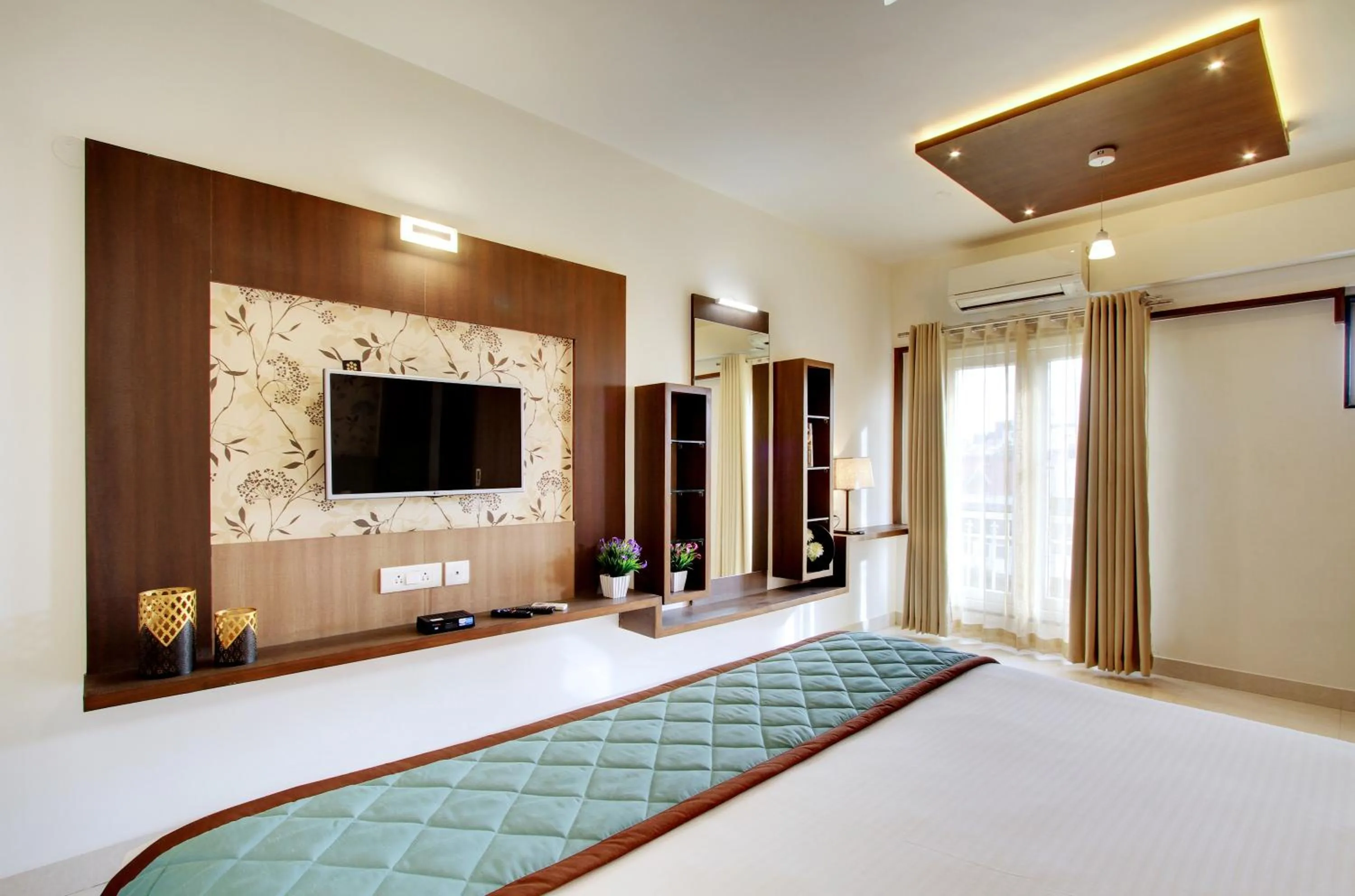 TV and multimedia, Bed in White Castle Boutique Apartment Hotel