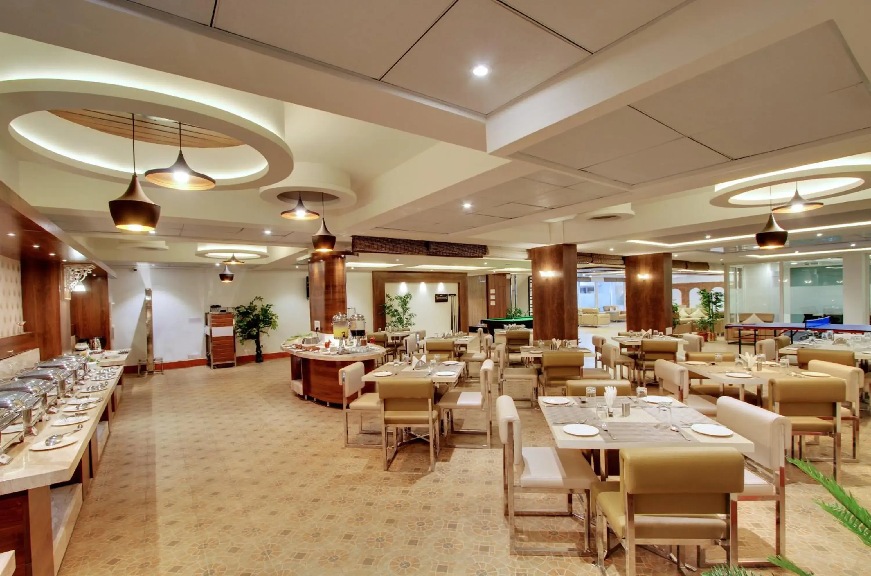 Restaurant/places to eat in White Castle Boutique Apartment Hotel Restaurant/places to eat in White Castle Boutique Apartment Hotel