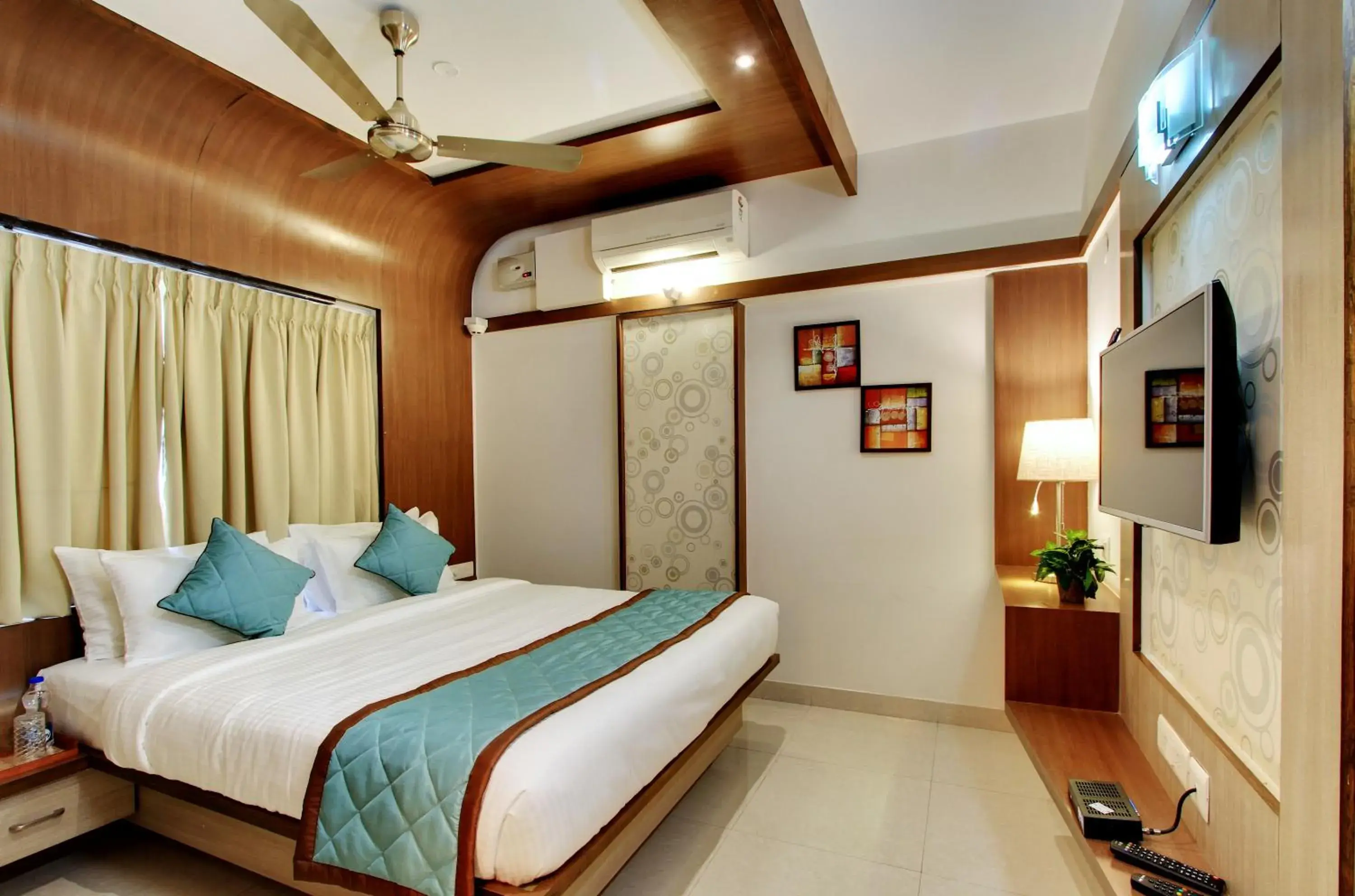 Bedroom, Bed in White Castle Boutique Apartment Hotel Bedroom, Bed in White Castle Boutique Apartment Hotel