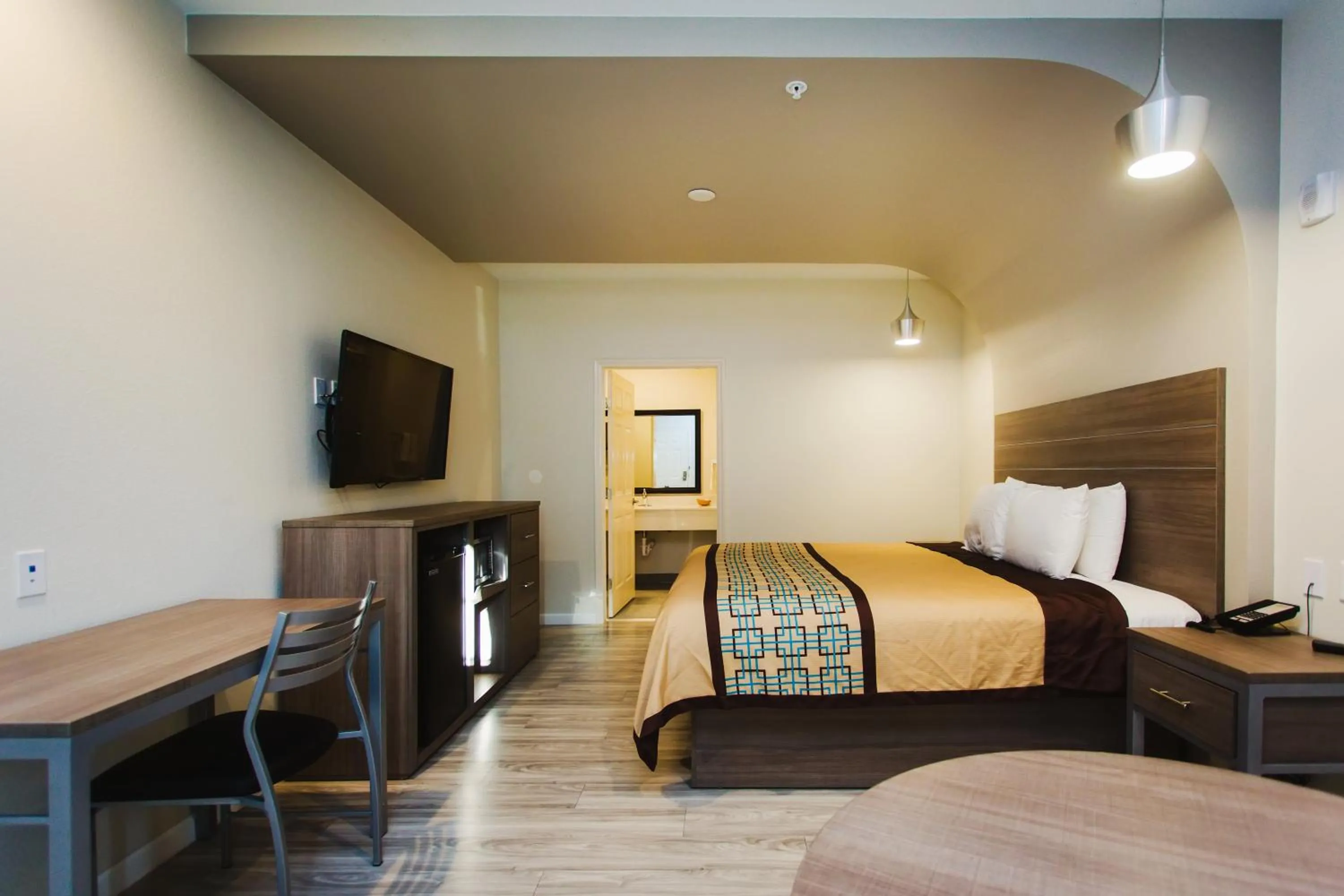 Bed in Scottish Inns & Suites Atascocita