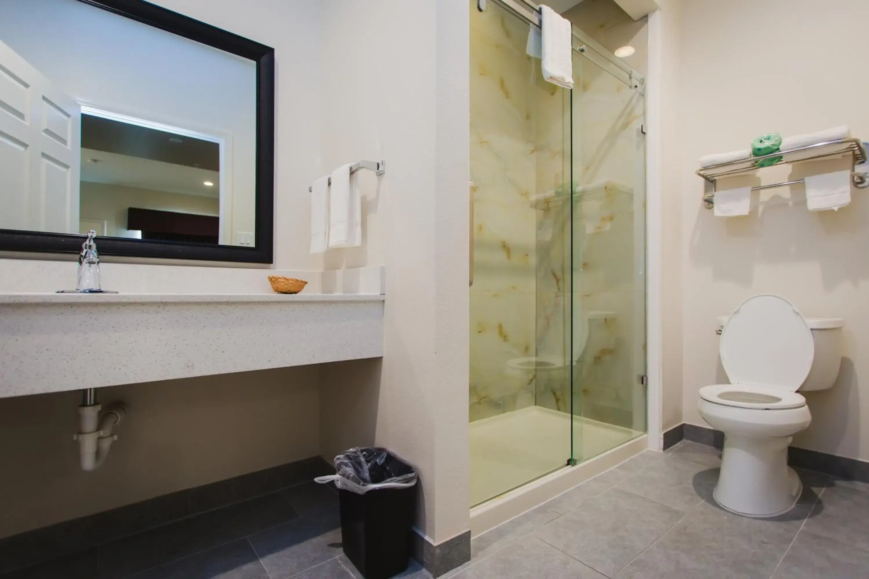 Bathroom in Scottish Inn & Suites - Atascocita