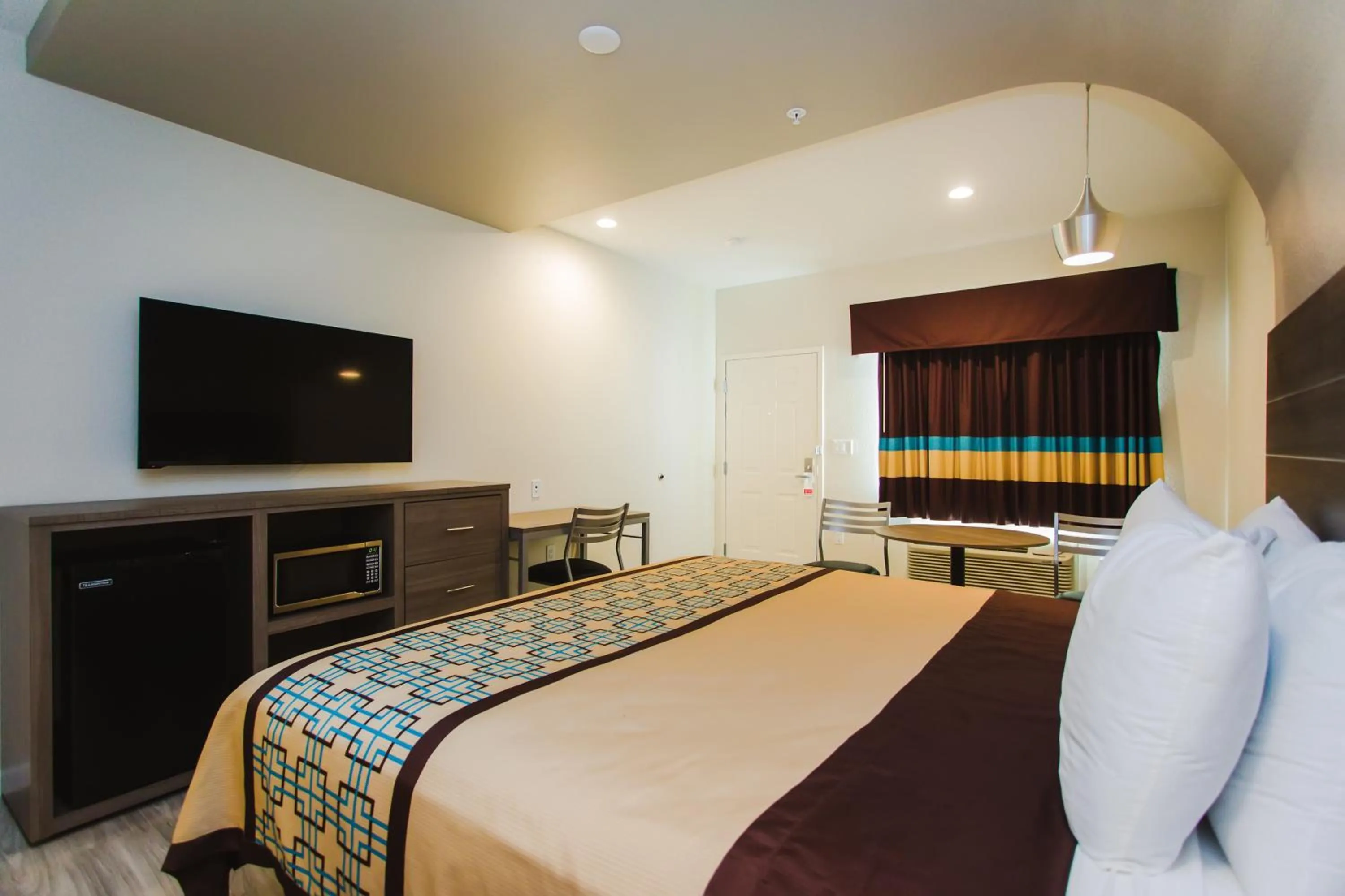 Bed in Scottish Inns & Suites Atascocita