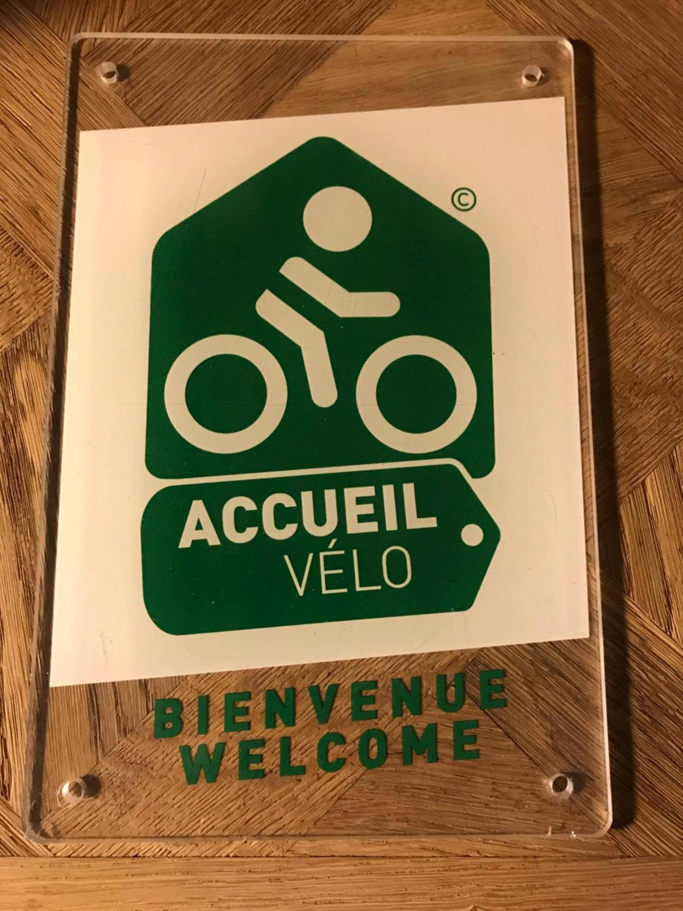 Logo/Certificate/Sign in Chambres d'hôtes Saint Jean