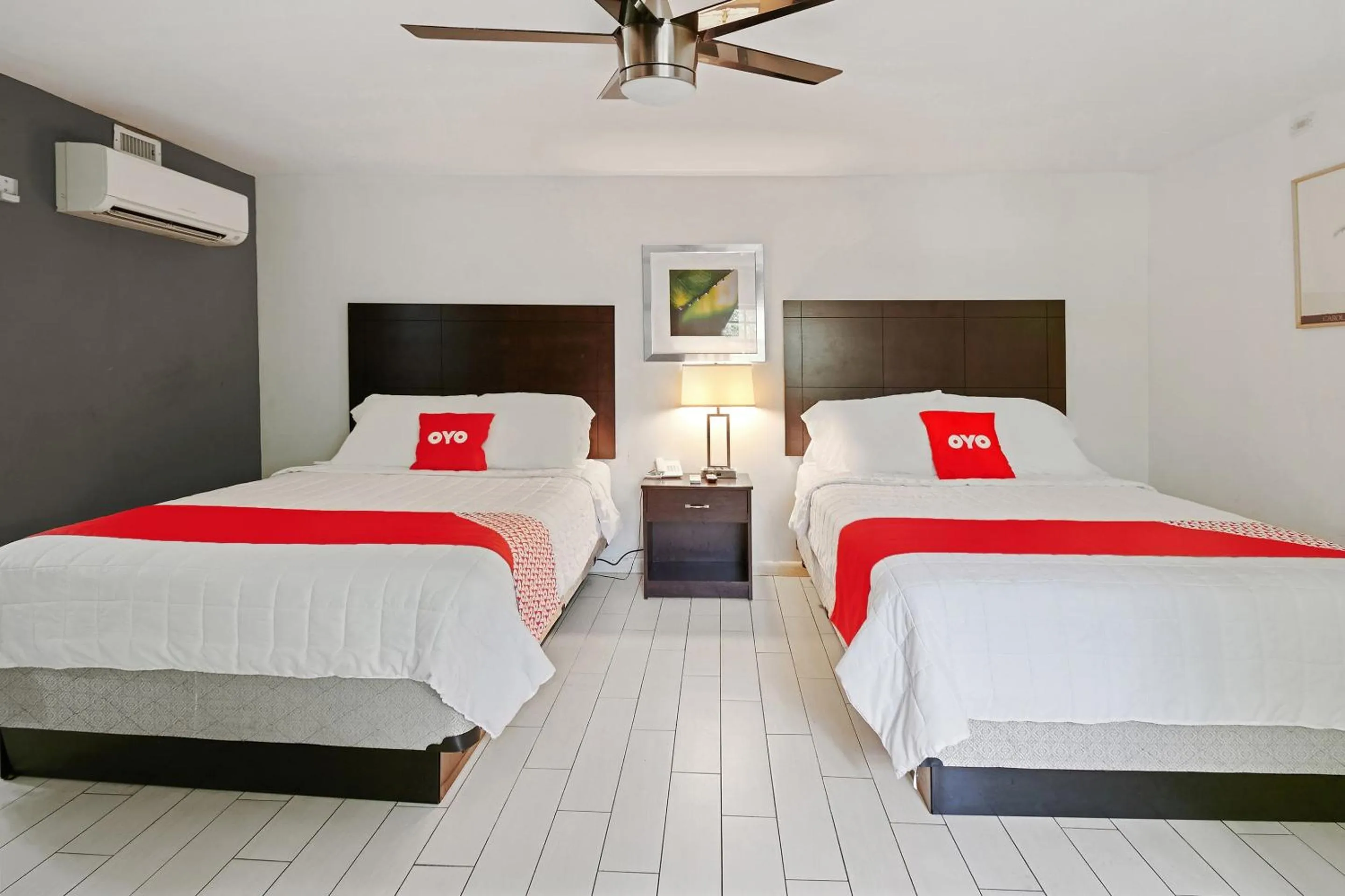 Bedroom, Bed in OYO Hotel Coral Gables - Miami Airport