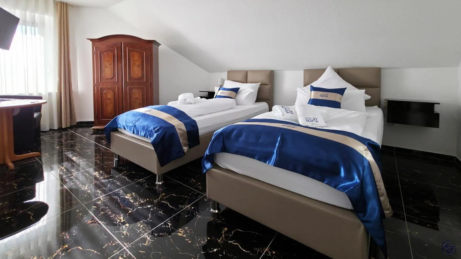 Bedroom, Bed in Hotel Sofia