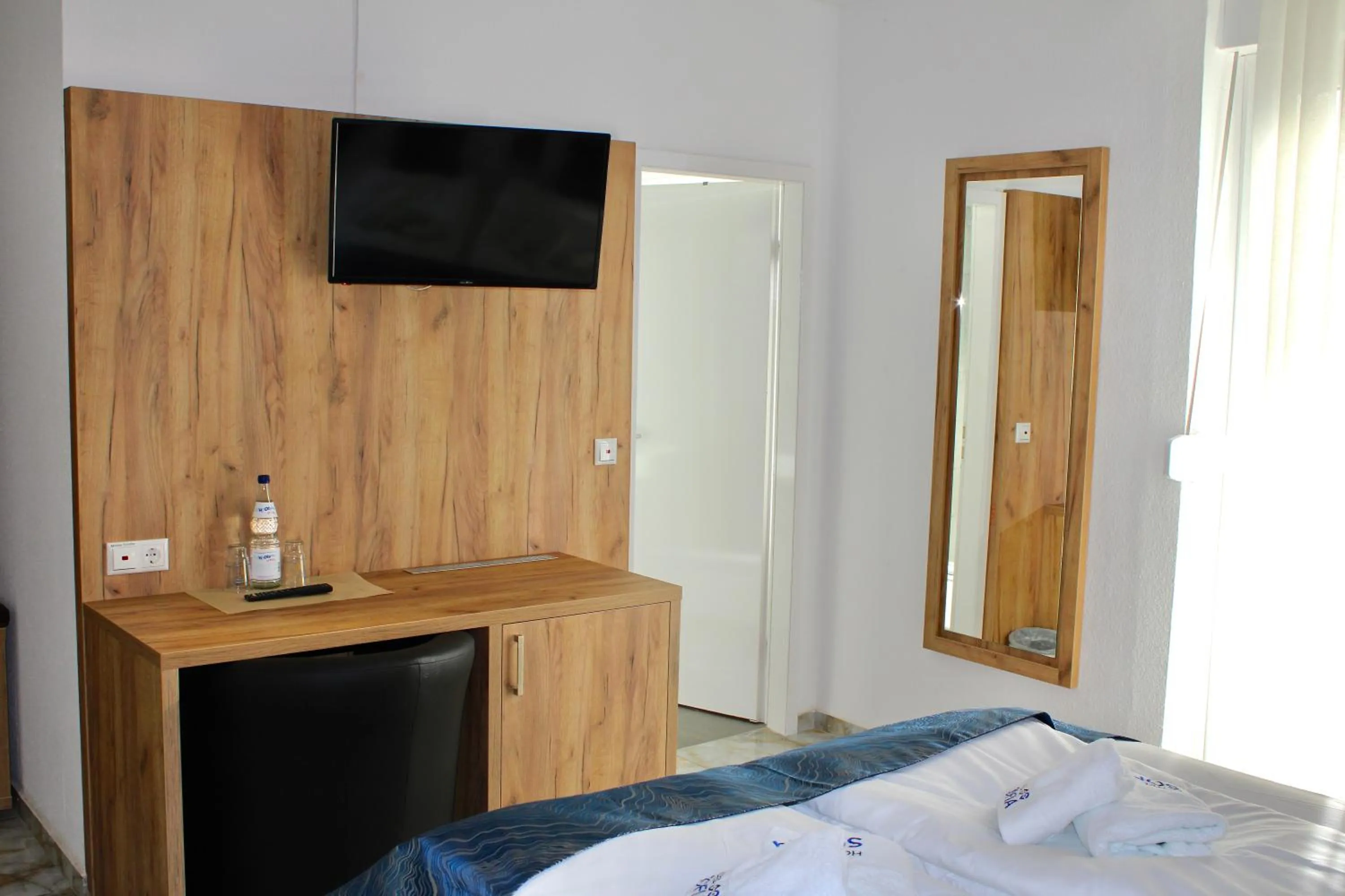 TV and multimedia, Bed in Hotel Sofia