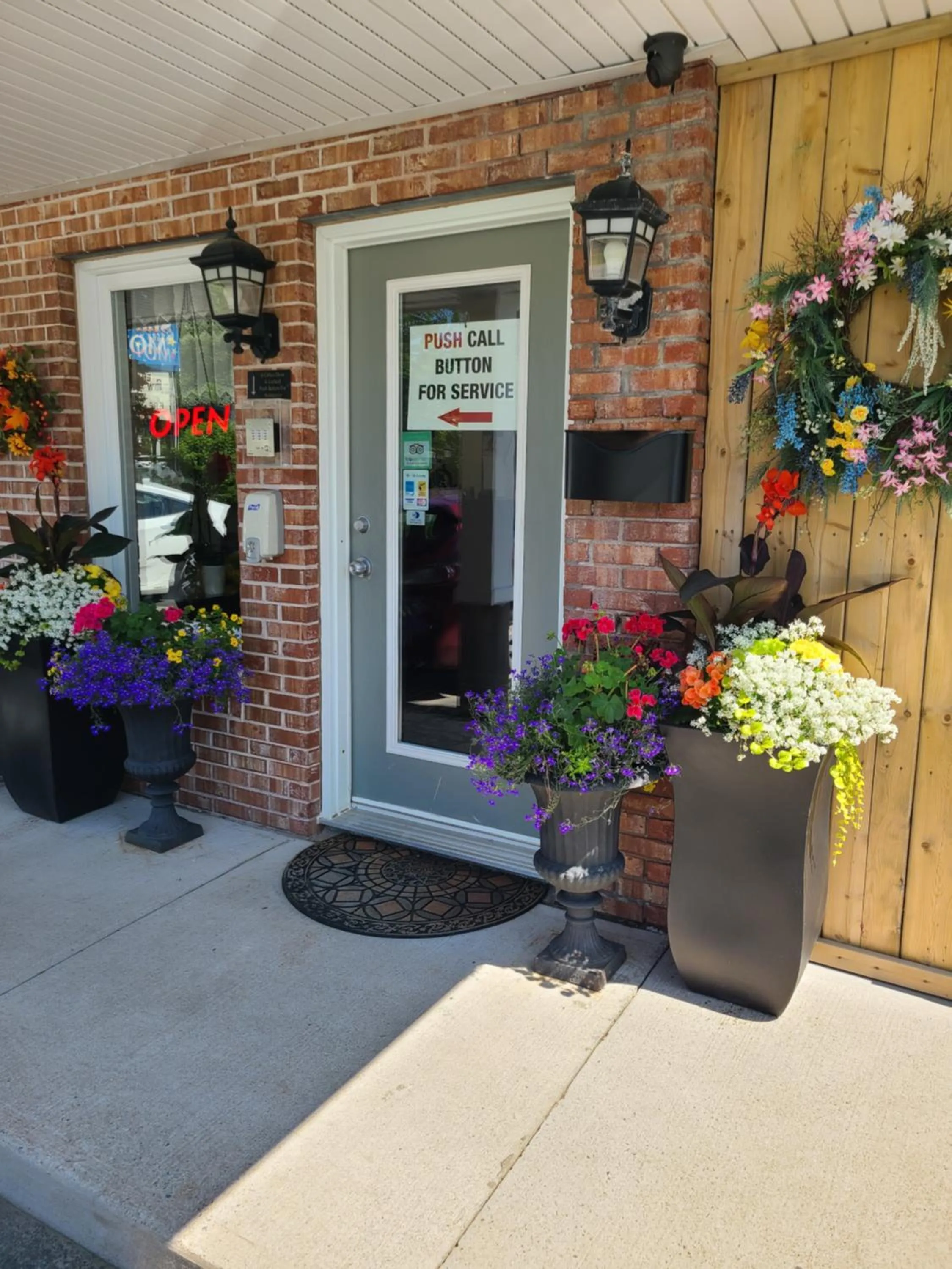 Facade/entrance in Stardust Motel - Timberlea