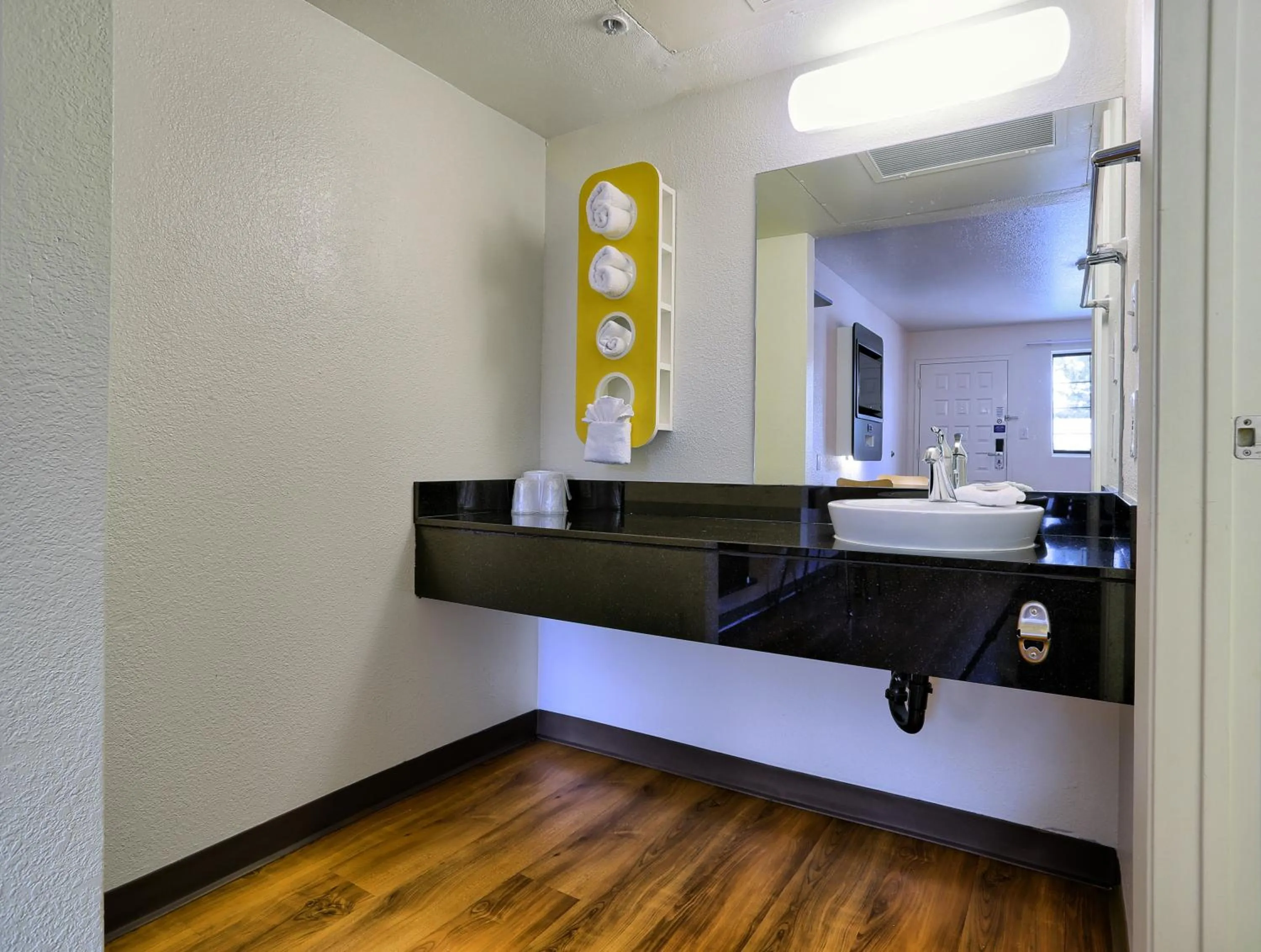 Bathroom, Bed in Super 8 by Wyndham Petaluma