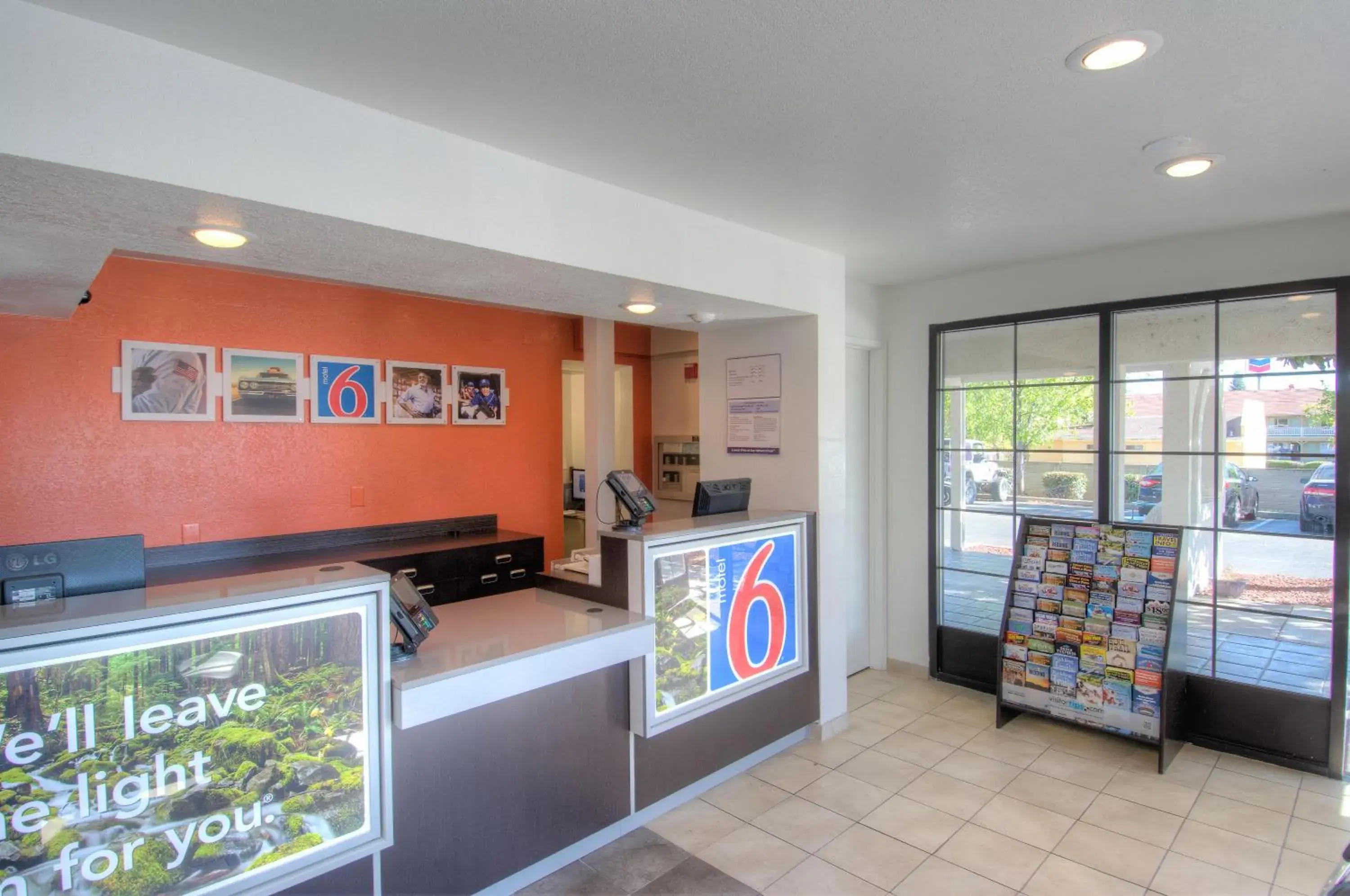 Lobby or reception in Motel 6-Redding, CA - South Lobby or reception in Motel 6-Redding, CA - South