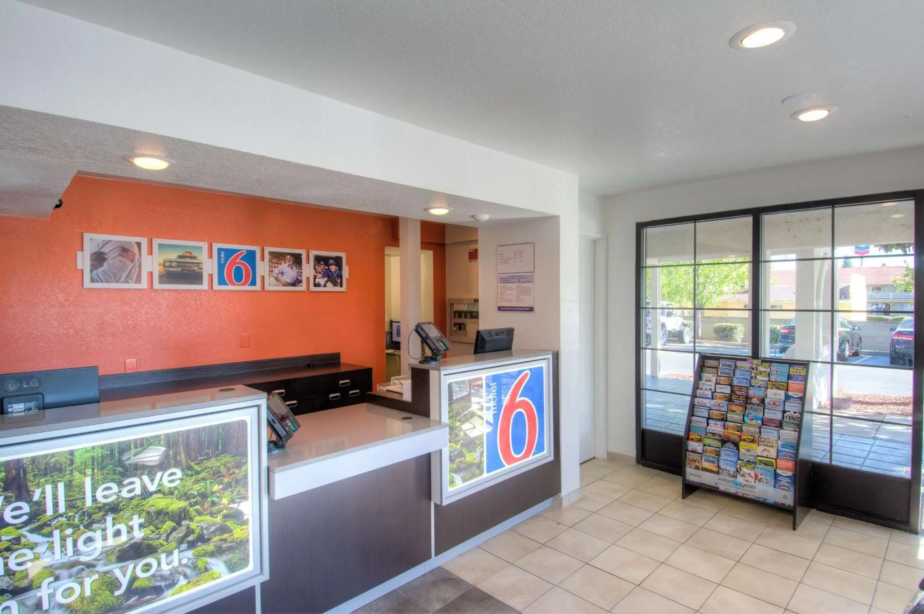 Lobby or reception in Motel 6-Redding, CA - South Lobby or reception in Motel 6-Redding, CA - South
