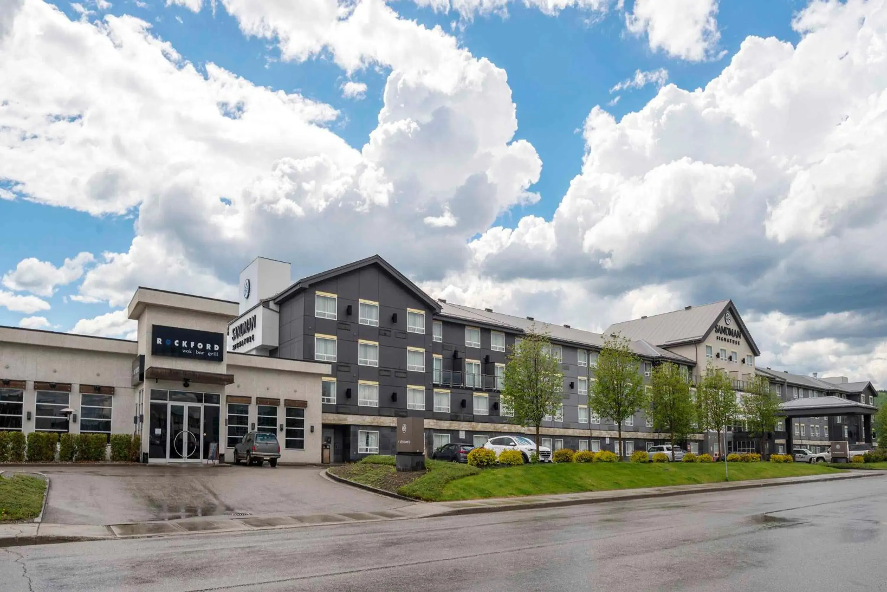 Property building in Sandman Signature Prince George Hotel Property building in Sandman Signature Prince George Hotel