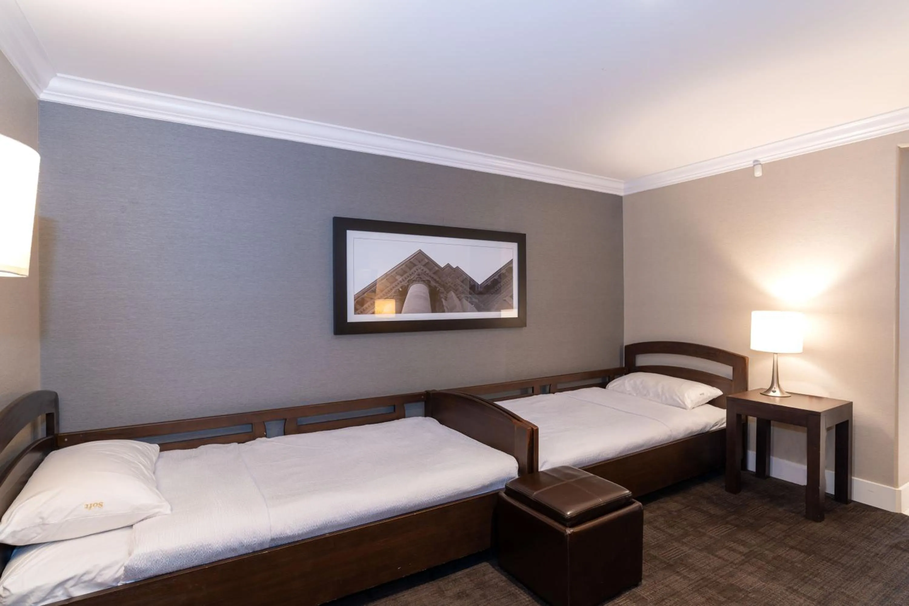 Photo of the whole room, Bed in Sandman Signature Prince George Hotel