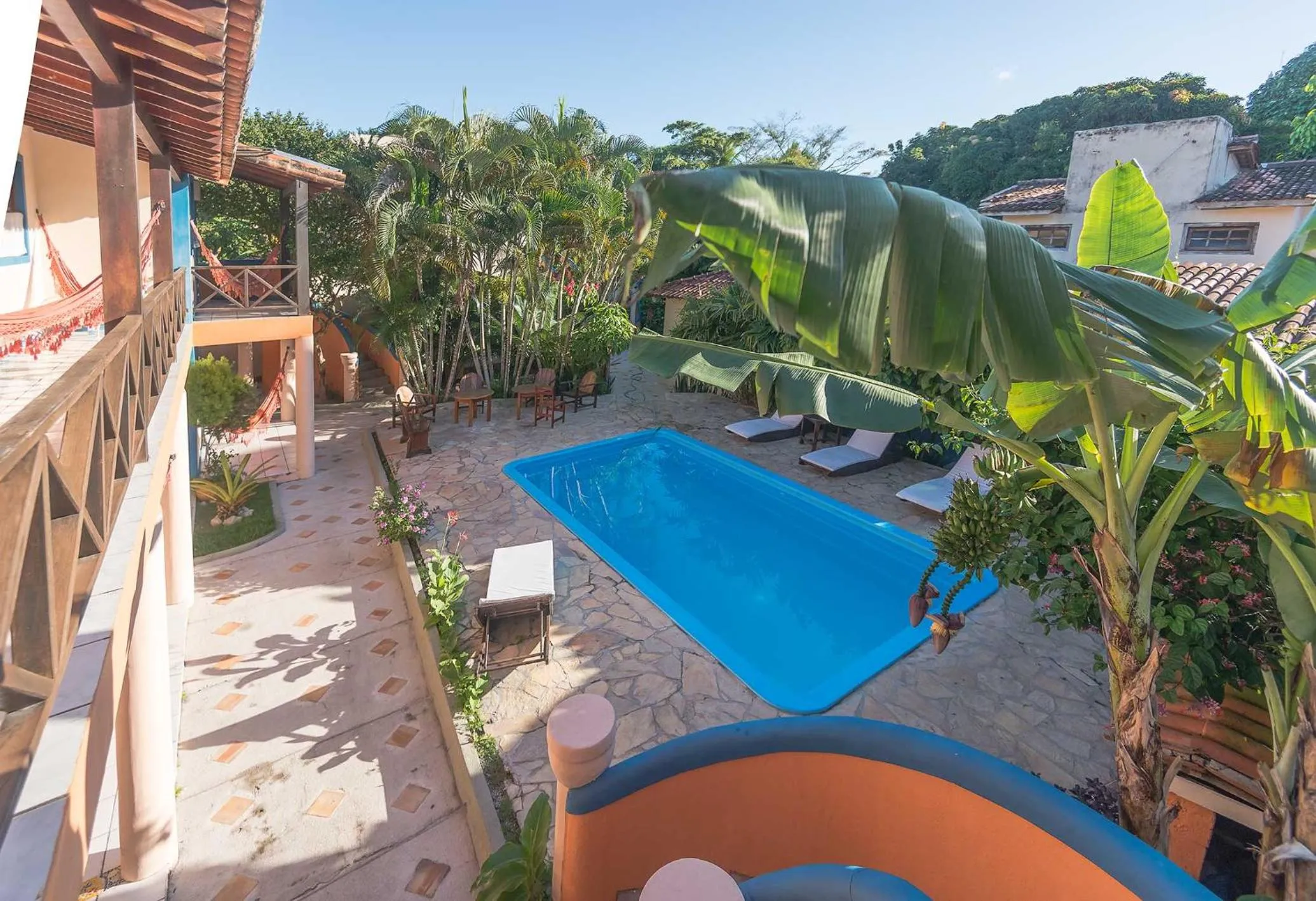 Swimming pool in Pousada Bemvirá