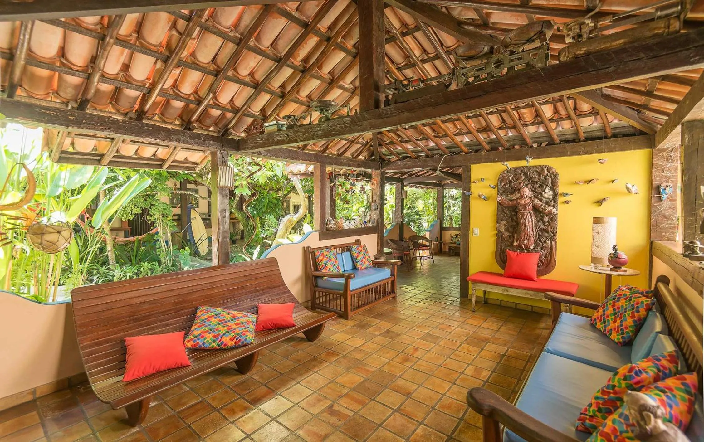 Communal lounge/ TV room in Pousada Bemvirá