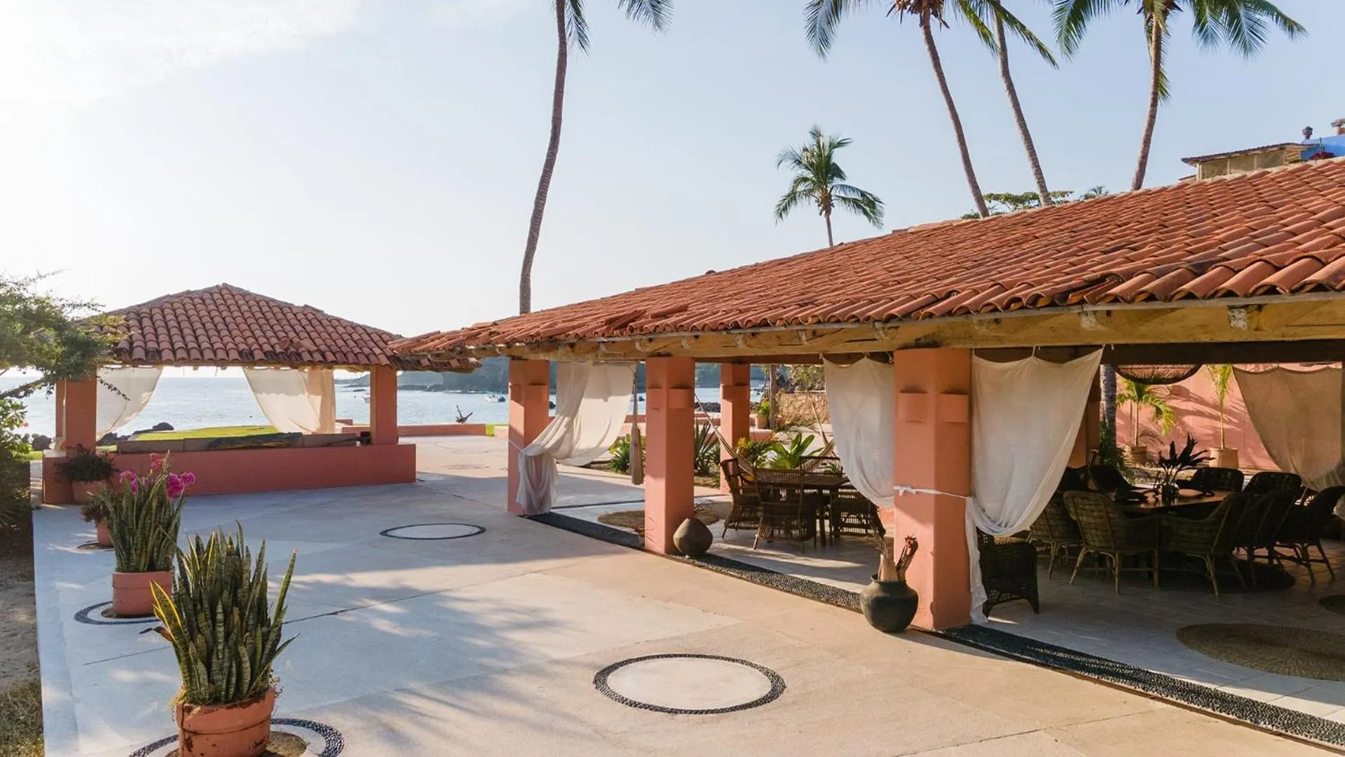 Property building in El Careyes Club & Residences