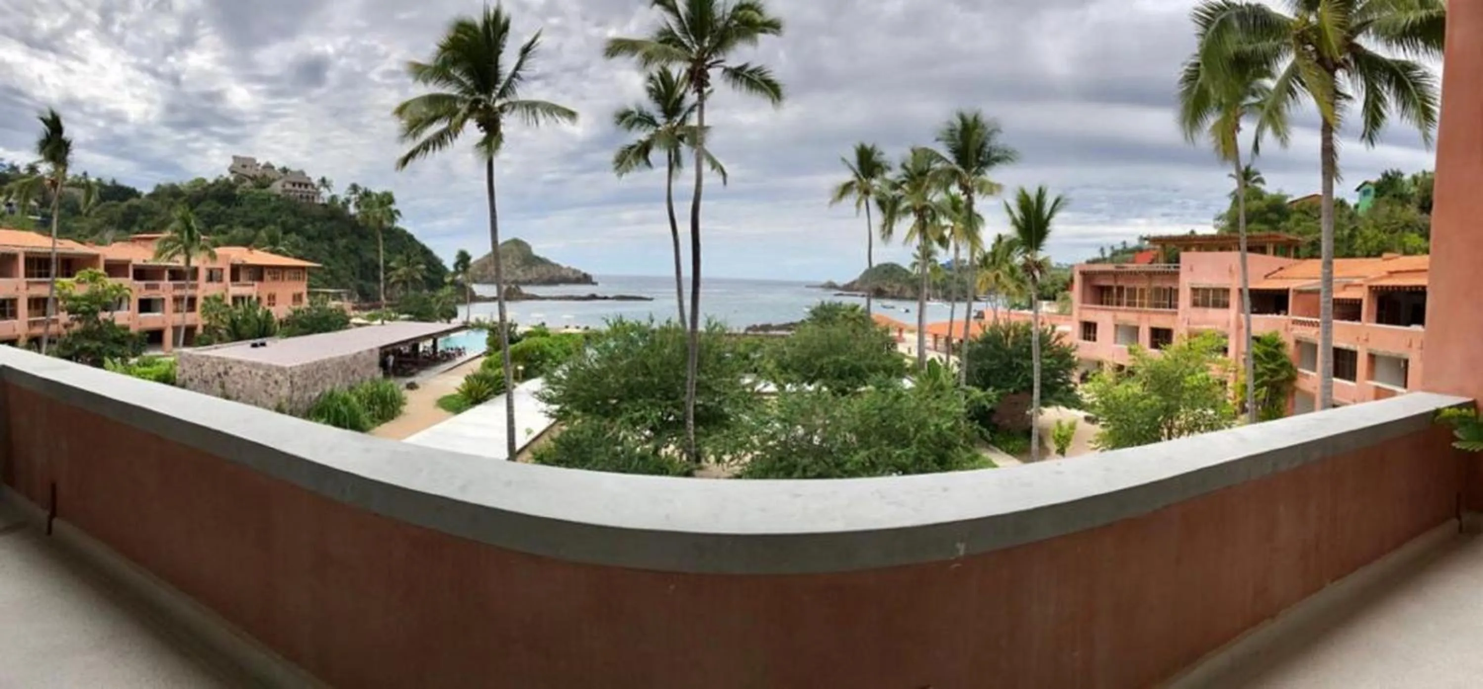 Penthouse Apartment in El Careyes Club & Residences