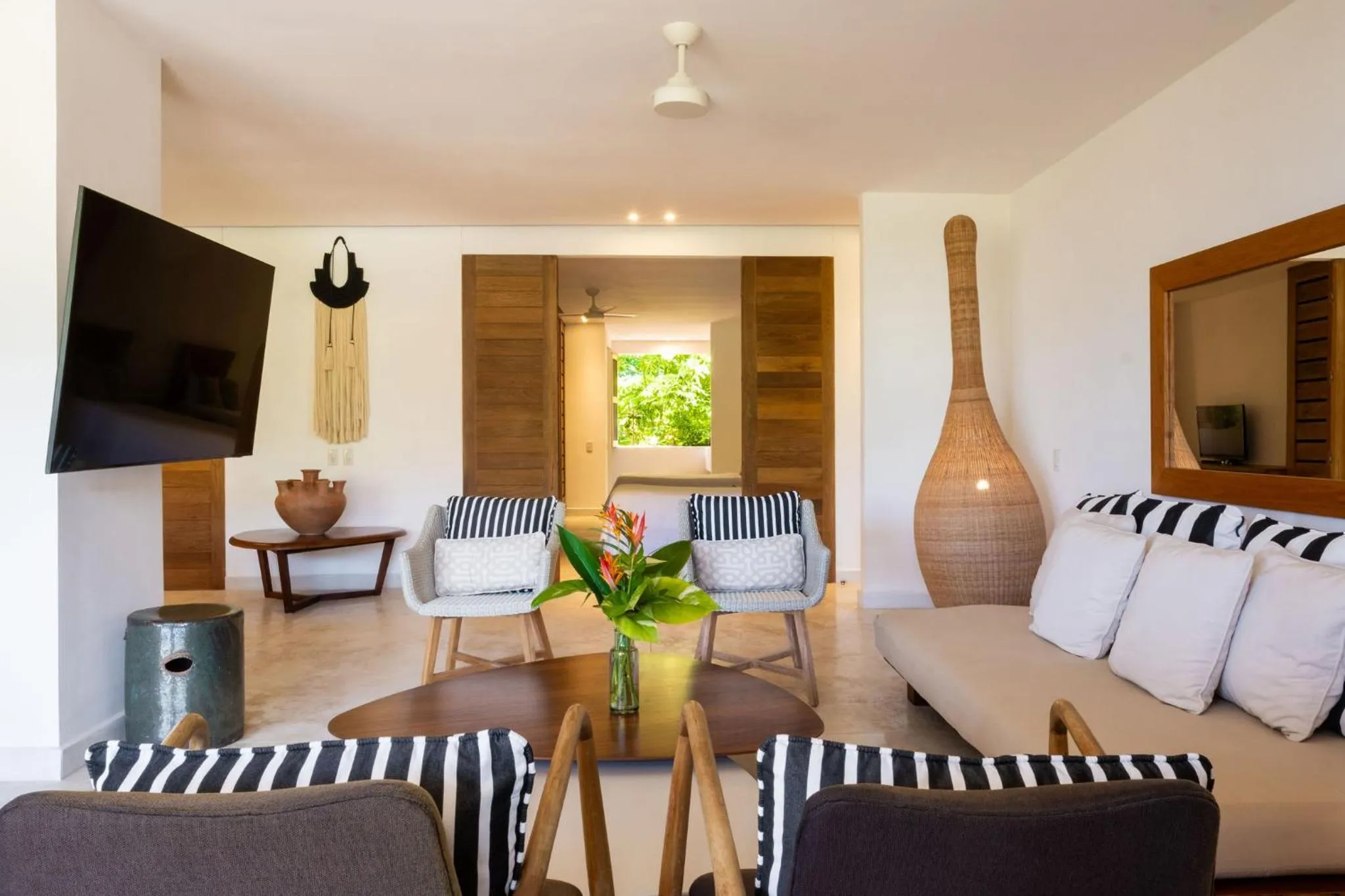 TV and multimedia in El Careyes Club & Residences