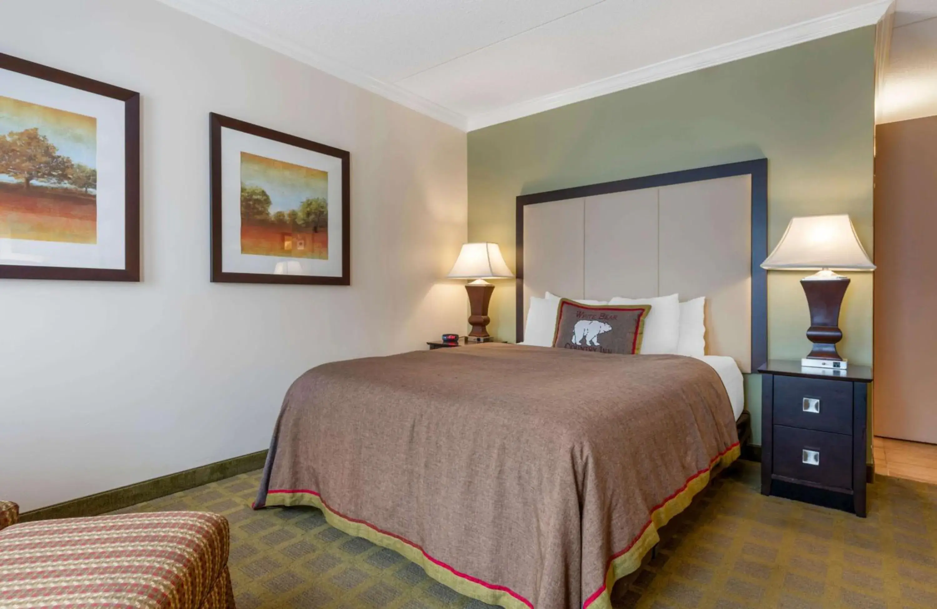 Bedroom, Bed in Best Western Plus White Bear Country Inn Bedroom, Bed in Best Western Plus White Bear Country Inn