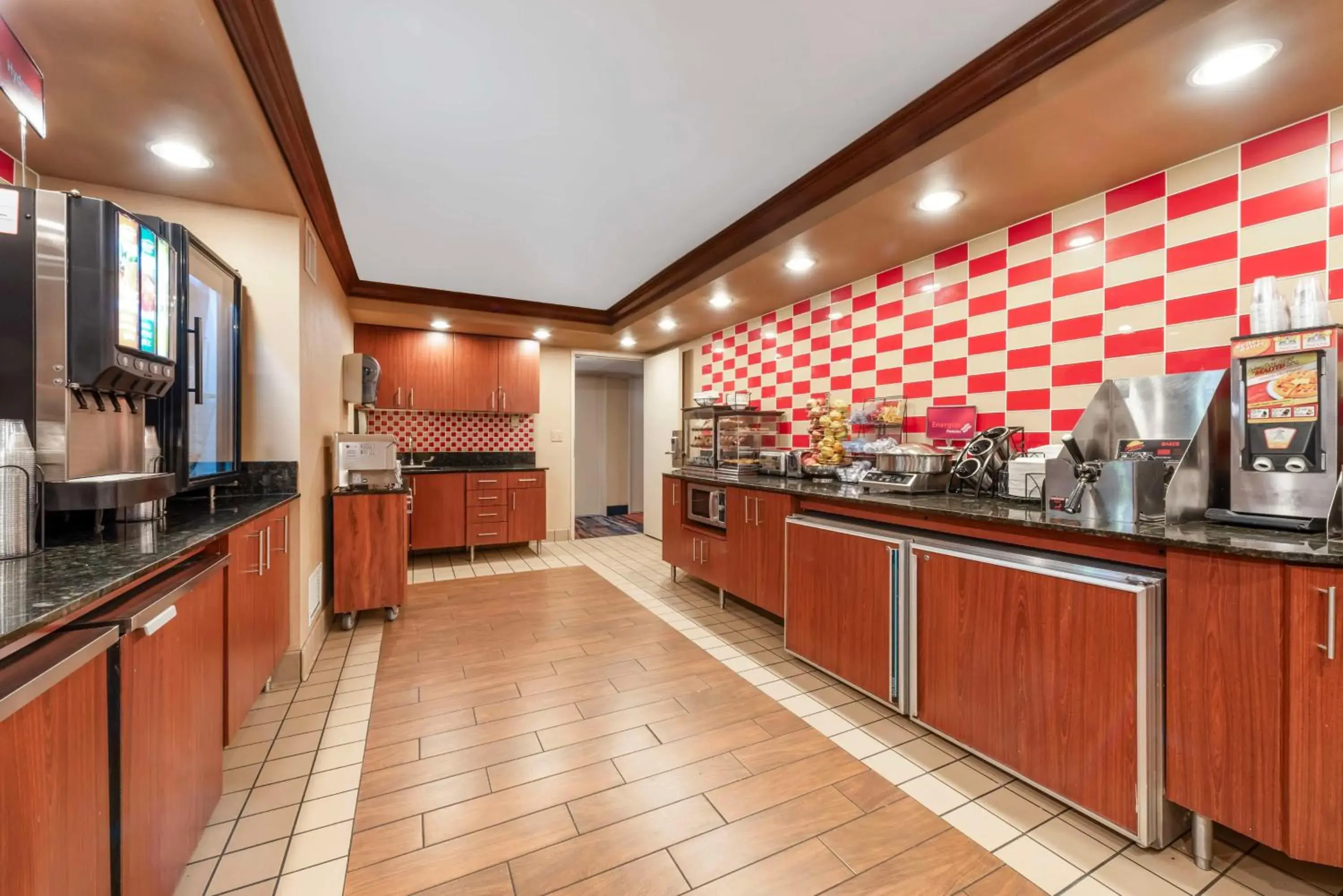 Breakfast in Best Western Plus White Bear Country Inn Breakfast in Best Western Plus White Bear Country Inn