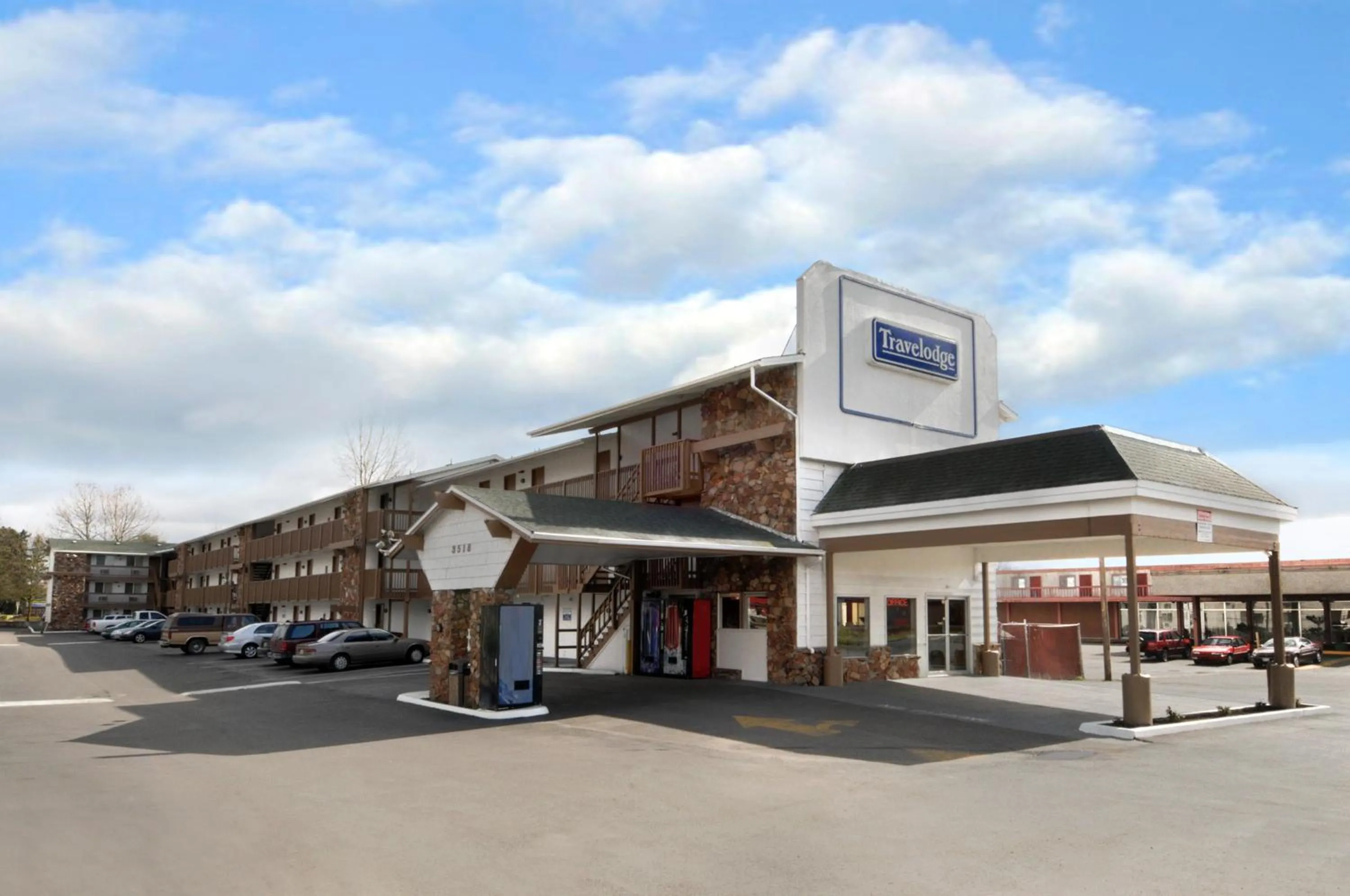 Facade/entrance, Property Building in Travelodge by Wyndham Port of Tacoma WA