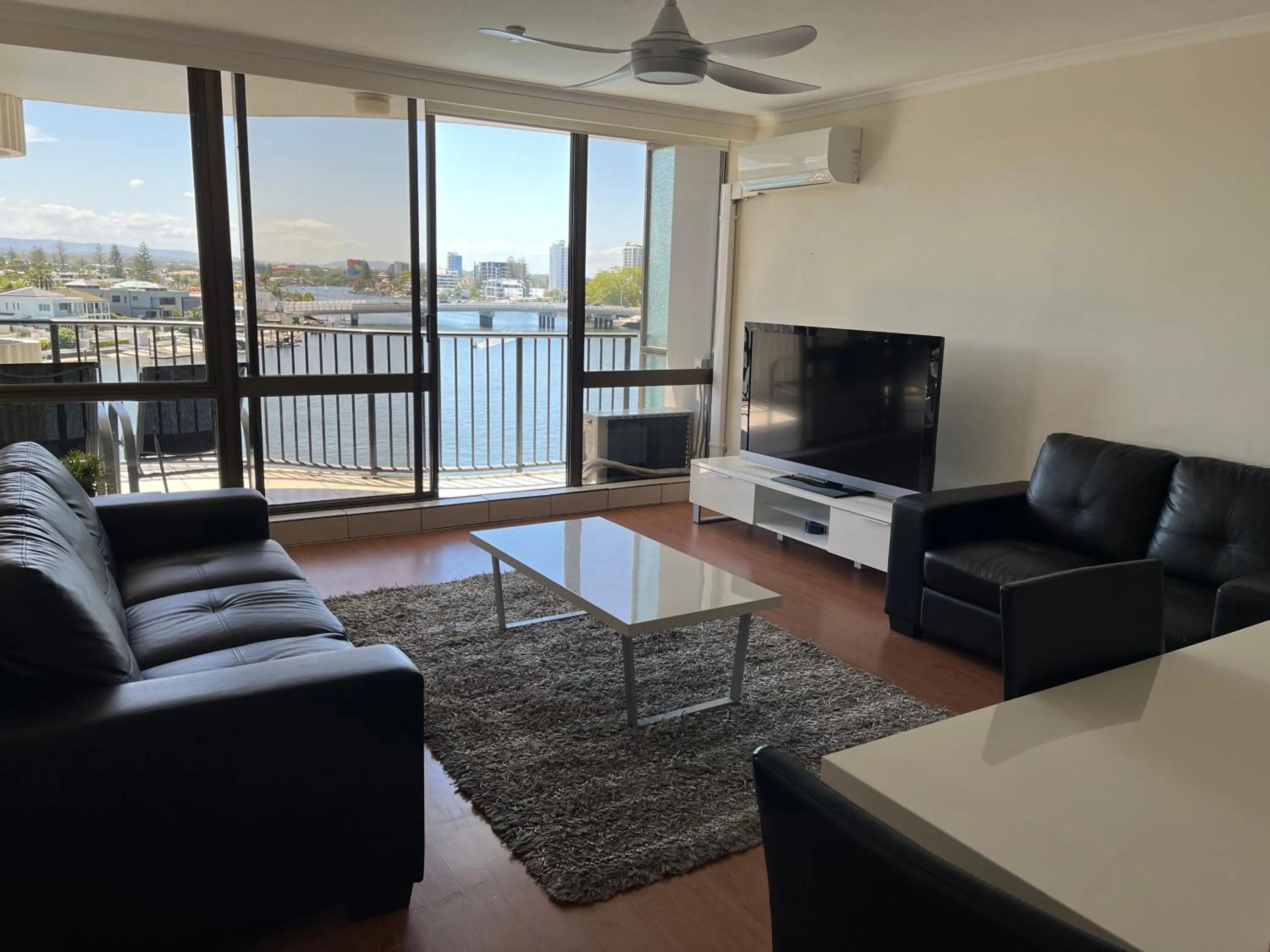 Silverton Apartment Resort Surfers Paradise