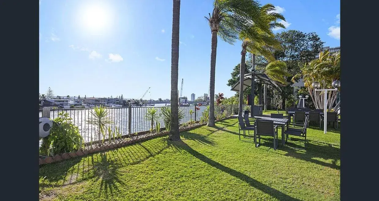 Superior Apartment in Silverton Apartment Resort Surfers Paradise Superior Apartment in Silverton Apartment Resort Surfers Paradise