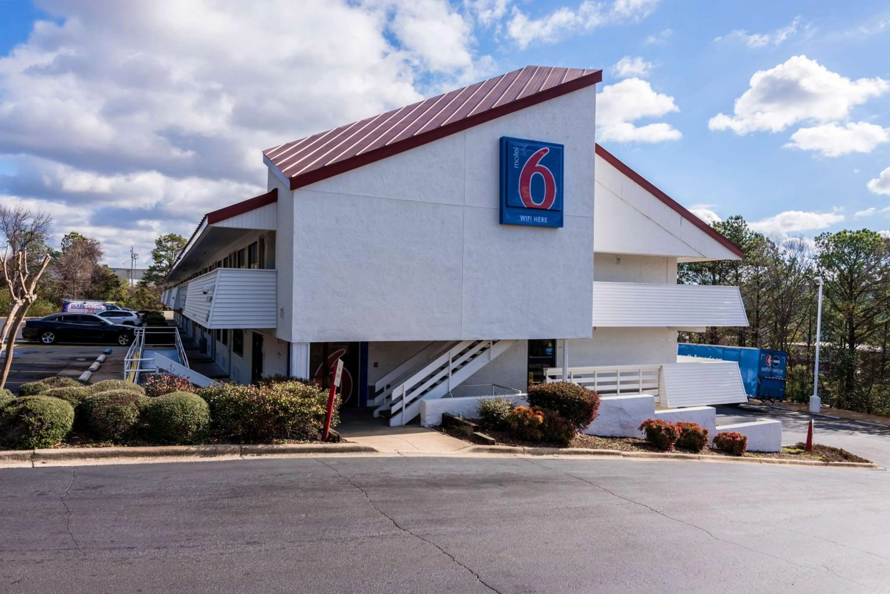 Property building in Motel 6-Birmingham, AL