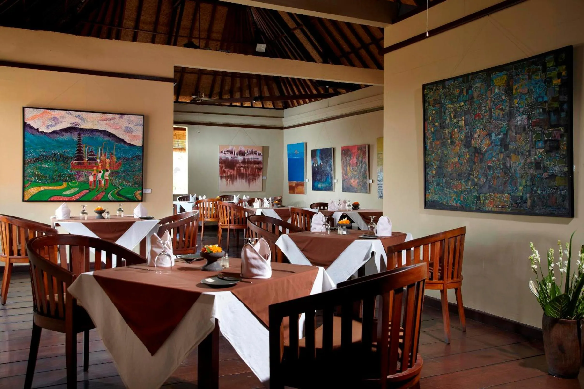 Restaurant/places to eat in The Sungu Resort & Spa