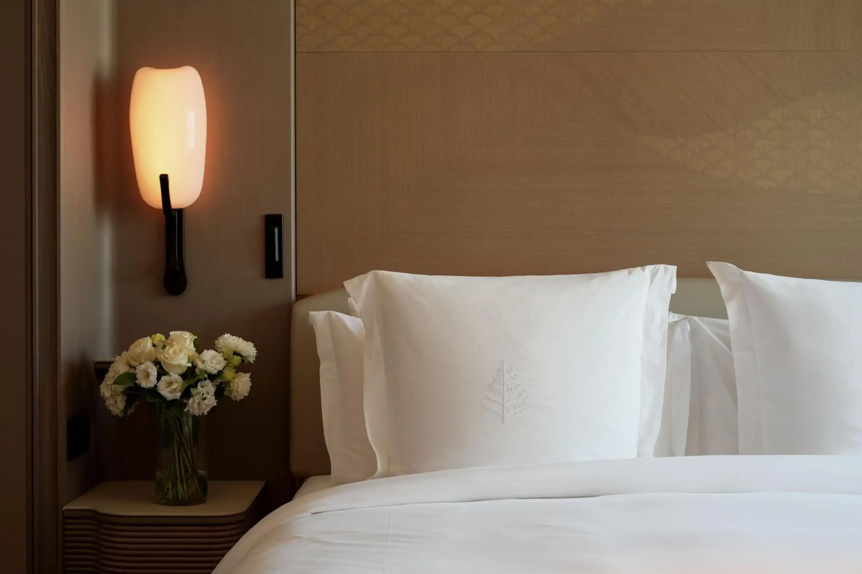 Ginza Room King in Four Seasons Hotel Tokyo at Marunouchi Ginza Room King in Four Seasons Hotel Tokyo at Marunouchi