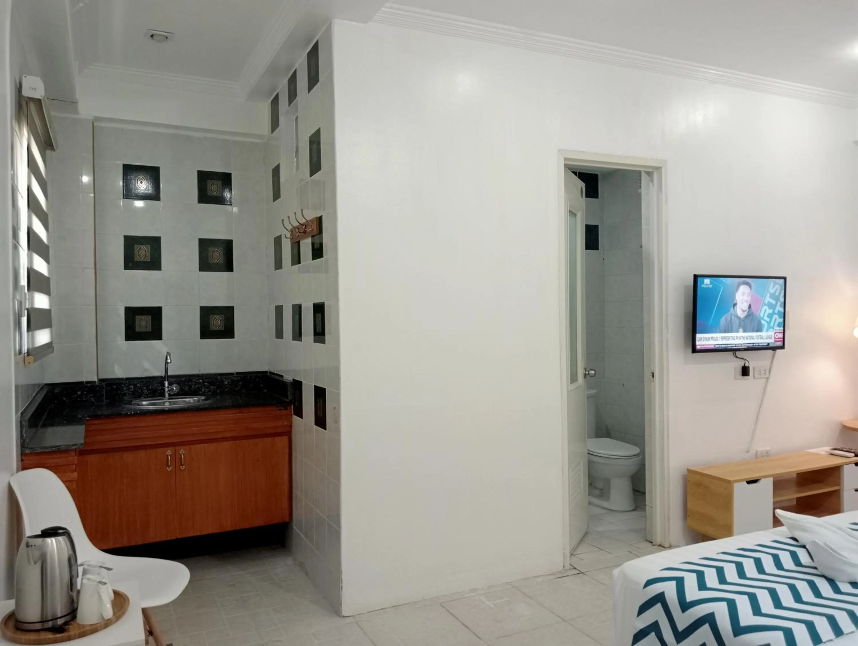 TV and multimedia, Bed in Grand Blue Beach Hotel