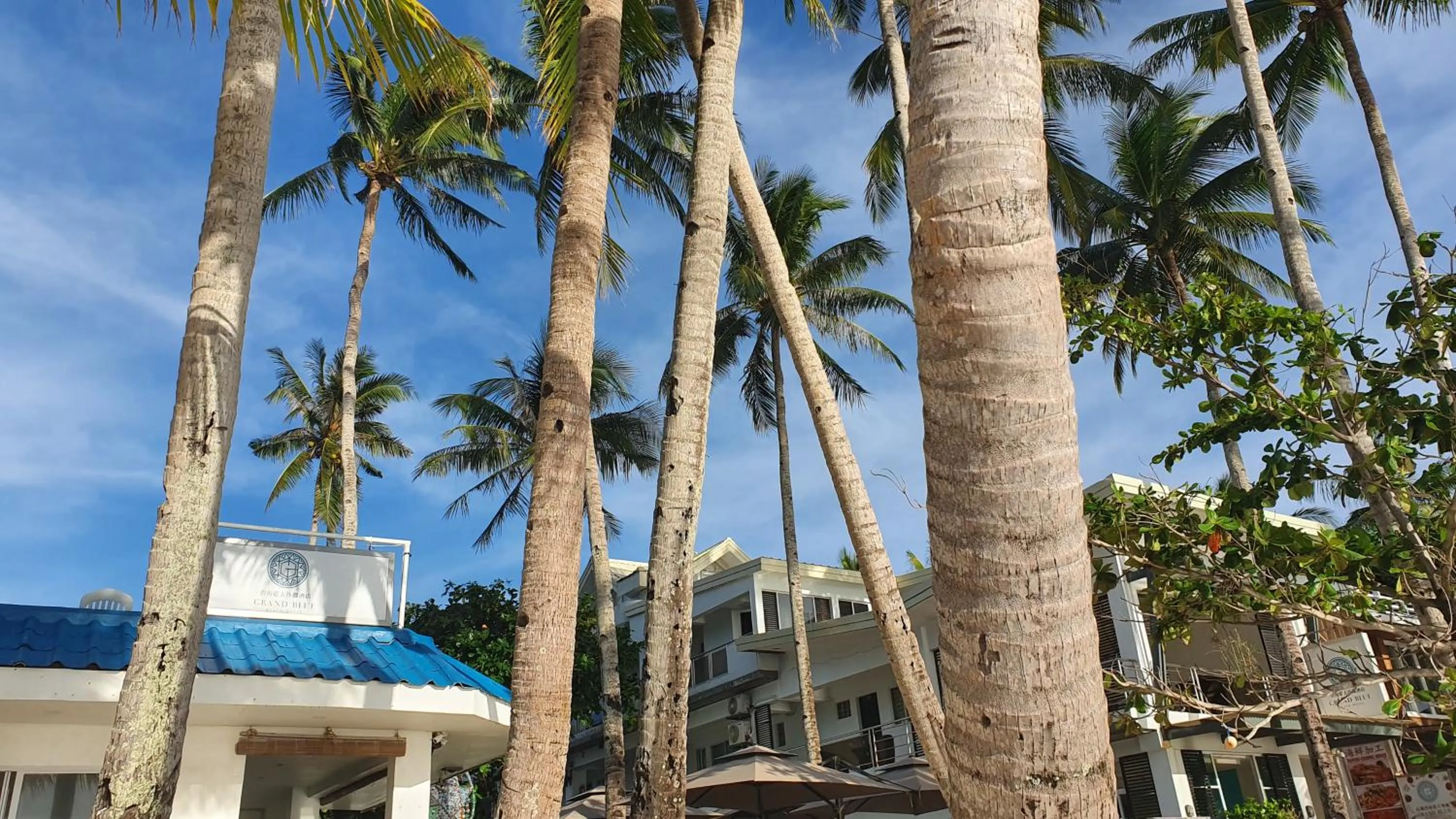 Grand Blue Beach Hotel