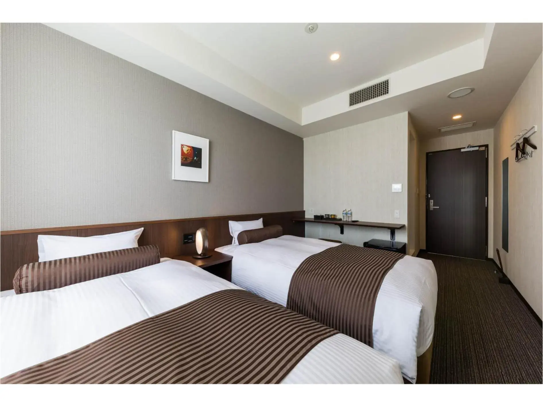Single Room in N Gate Hotel Osaka Single Room in N Gate Hotel Osaka