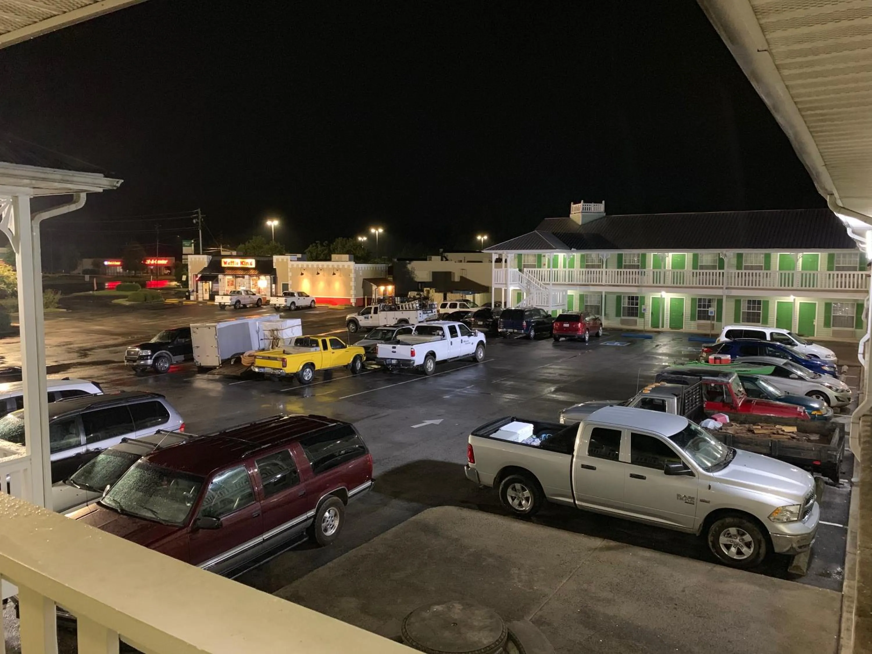 Key West Inn - Chatsworth