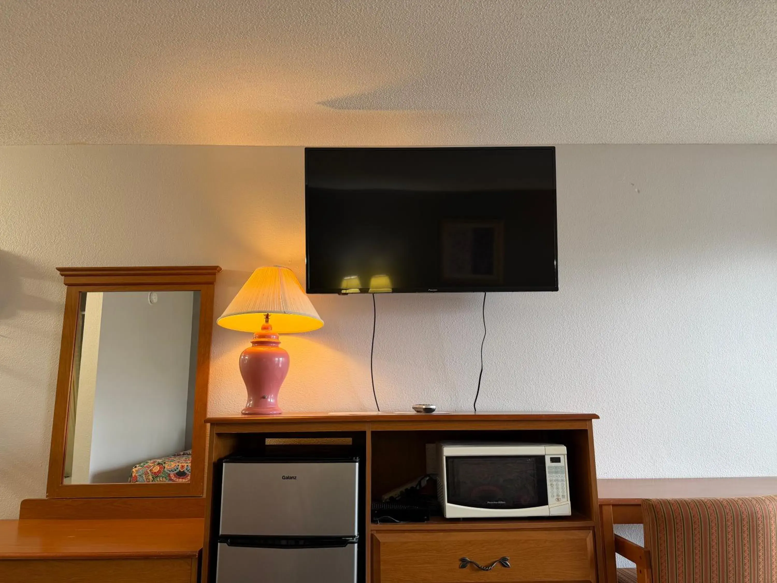 Standard Double Room in Key West Inn - Chatsworth Standard Double Room in Key West Inn - Chatsworth