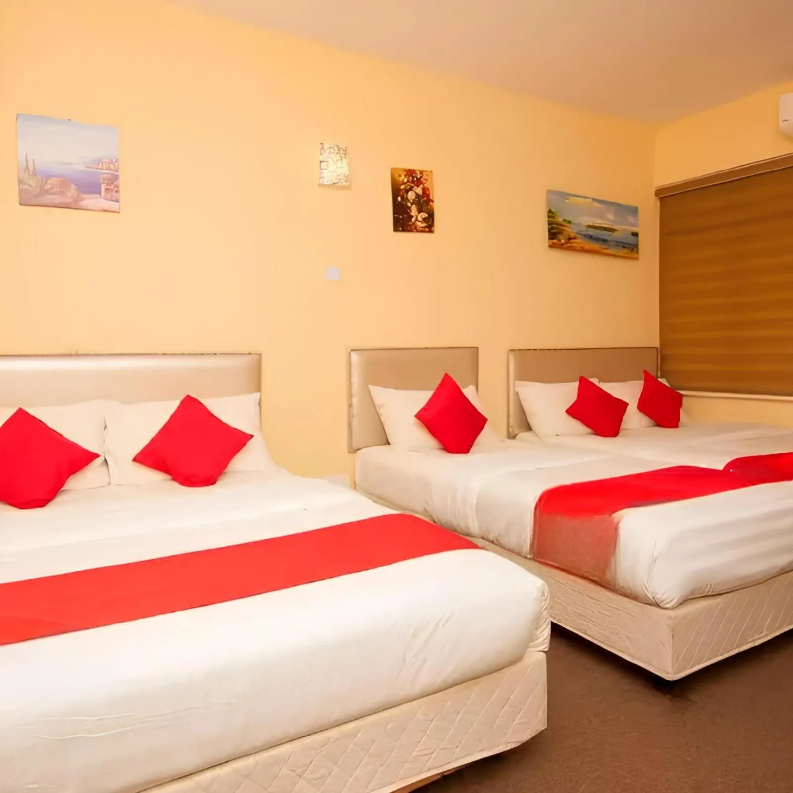 Bed in Bintang Square Hotel