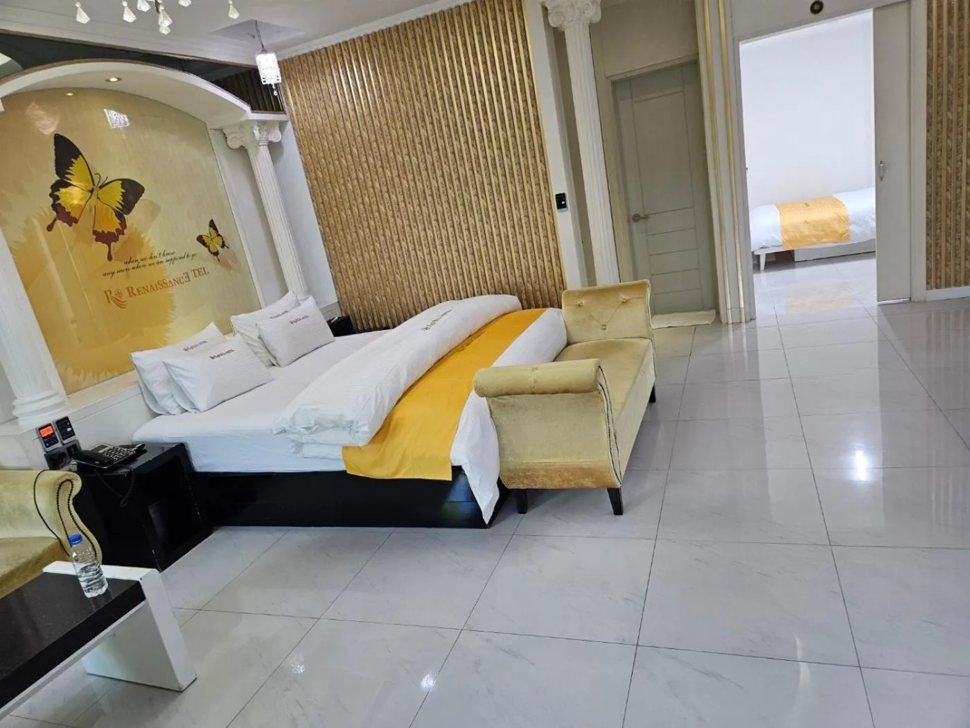 Bed in Renaissance Hotel Pohang